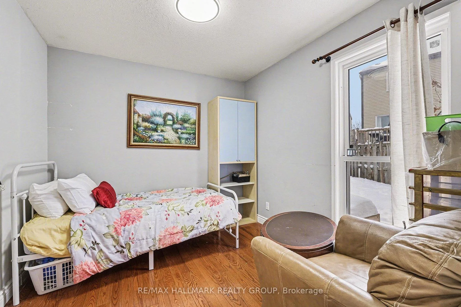 Photo 9 of 808 Torsa Court, Ottawa, Fairfield Heights — HOMEH