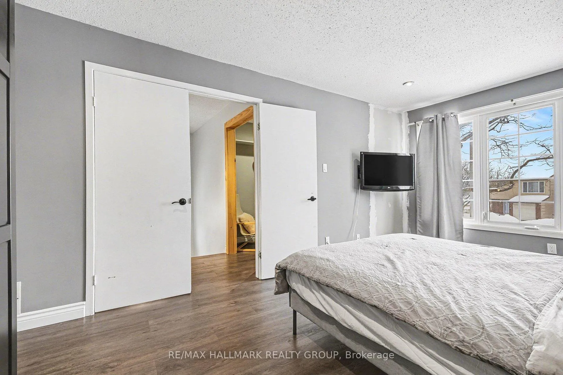Photo 11 of 808 Torsa Court, Ottawa, Fairfield Heights — HOMEH