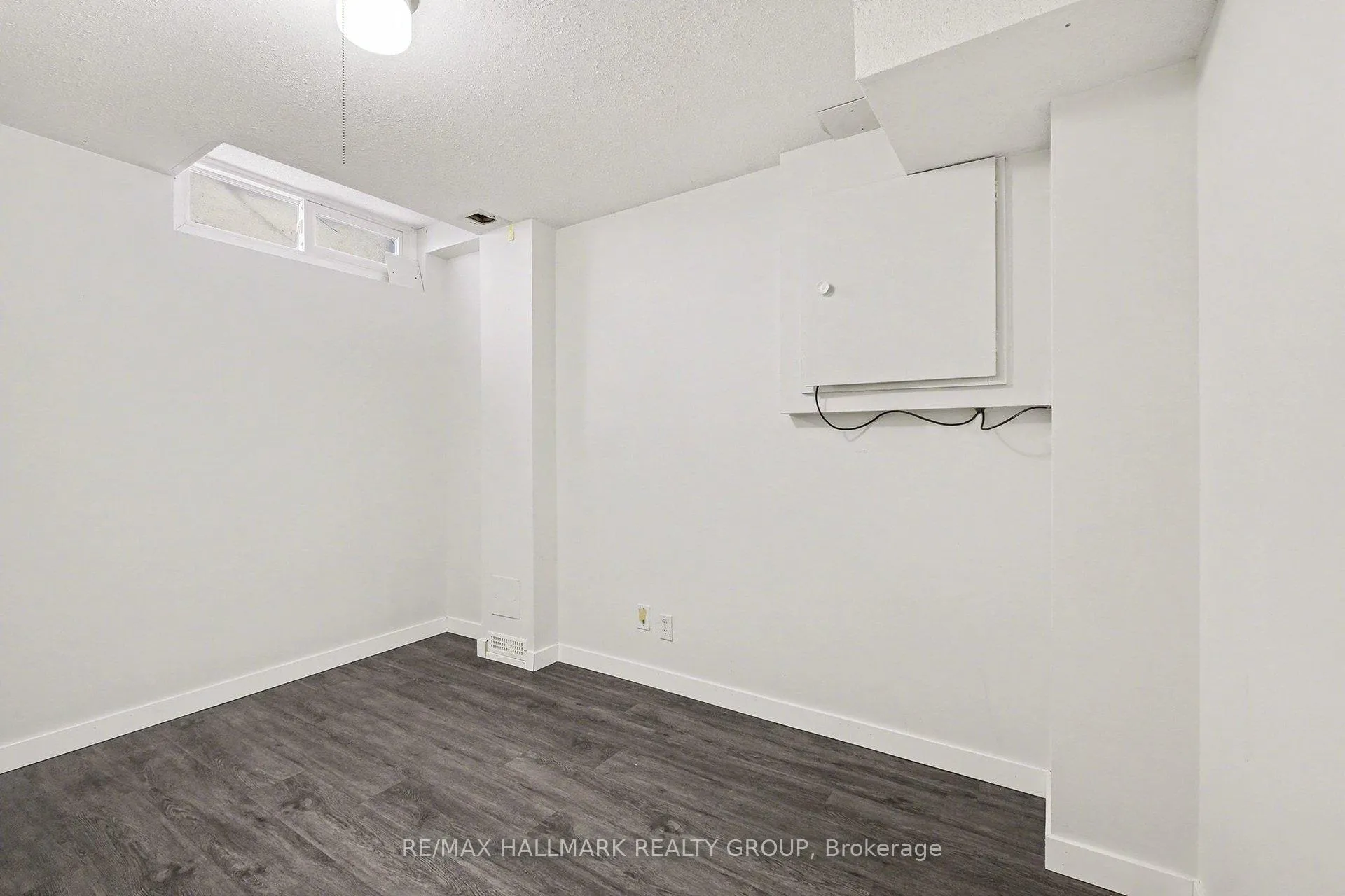 Photo 18 of 808 Torsa Court, Ottawa, Fairfield Heights — HOMEH