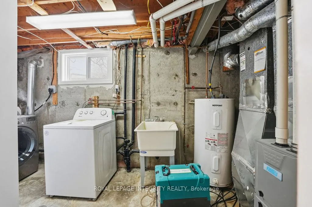 Photo 21 of 2039 St. Laurent Boulevard, Ottawa, Hawthorne Meadows — HOMEH
