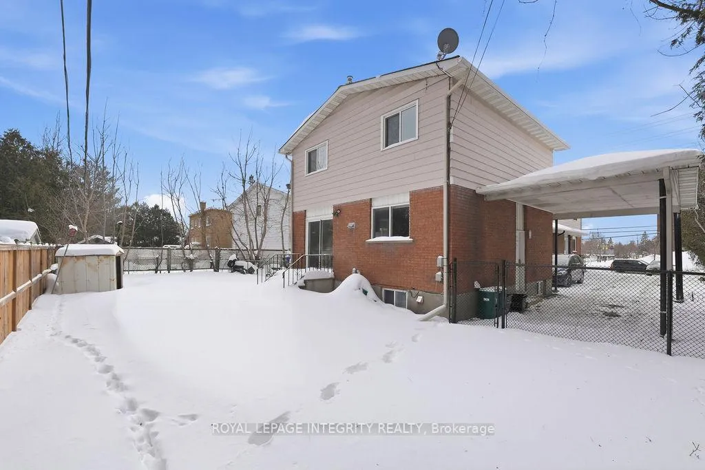 Photo 23 of 2039 St. Laurent Boulevard, Ottawa, Hawthorne Meadows — HOMEH