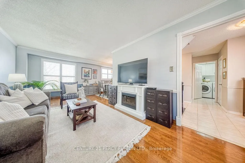 Photo 16 of 1037 Maury Crescent, Pickering, Liverpool — HOMEH