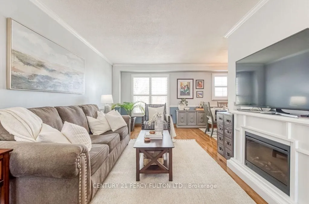 Photo 18 of 1037 Maury Crescent, Pickering, Liverpool — HOMEH