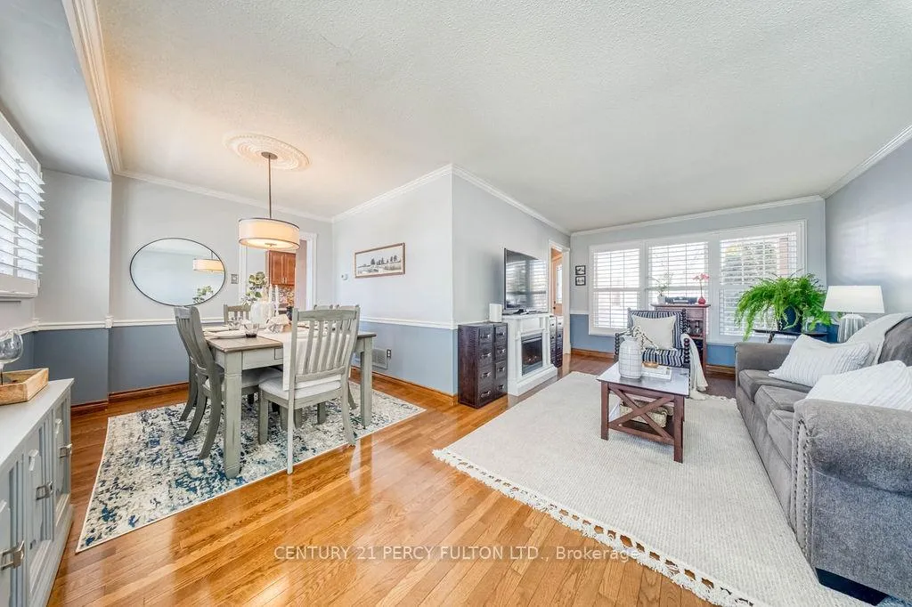 Photo 19 of 1037 Maury Crescent, Pickering, Liverpool — HOMEH