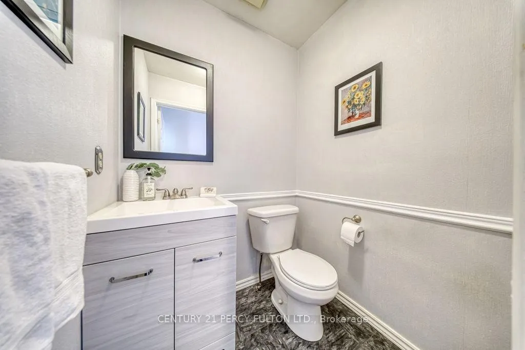 Photo 24 of 1037 Maury Crescent, Pickering, Liverpool — HOMEH
