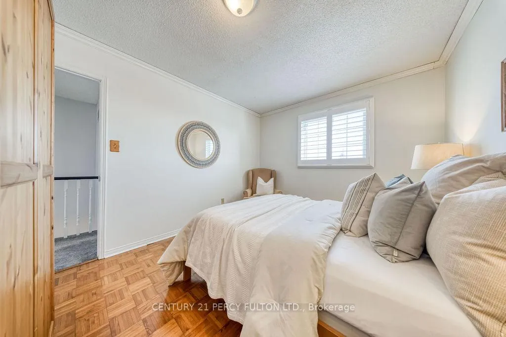 Photo 32 of 1037 Maury Crescent, Pickering, Liverpool — HOMEH