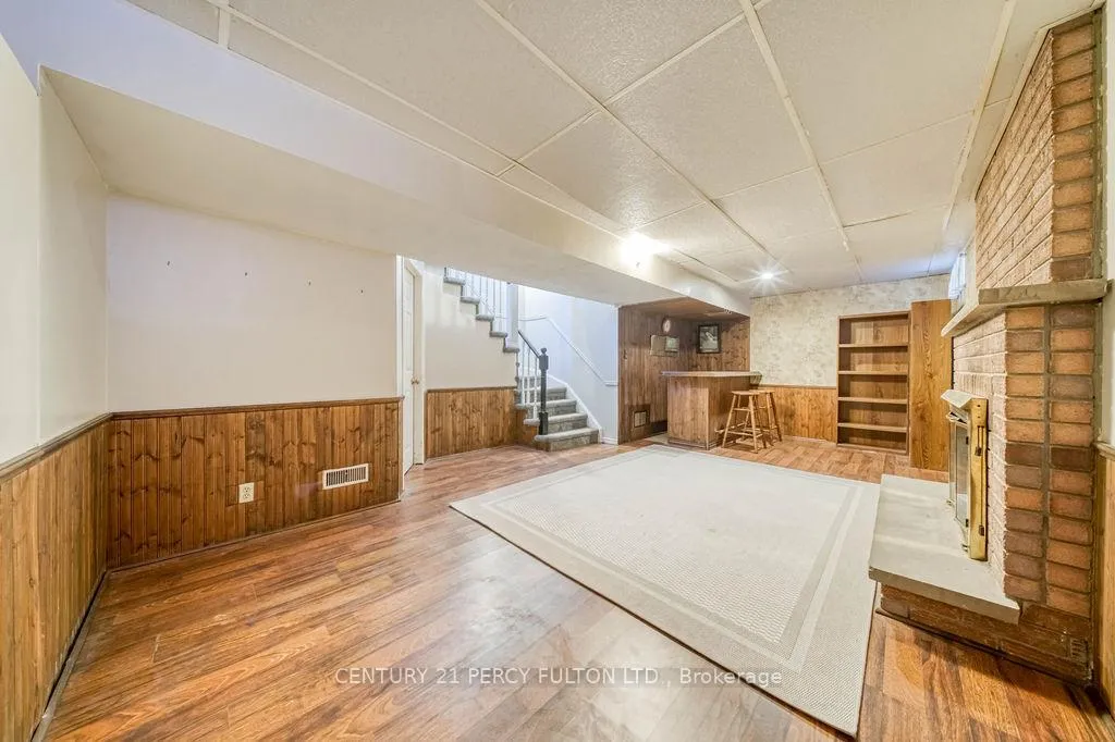 Photo 38 of 1037 Maury Crescent, Pickering, Liverpool — HOMEH