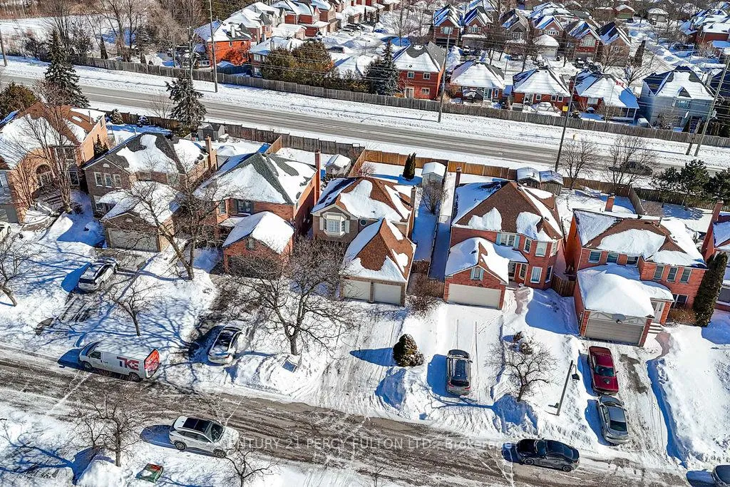 Photo 44 of 1037 Maury Crescent, Pickering, Liverpool — HOMEH