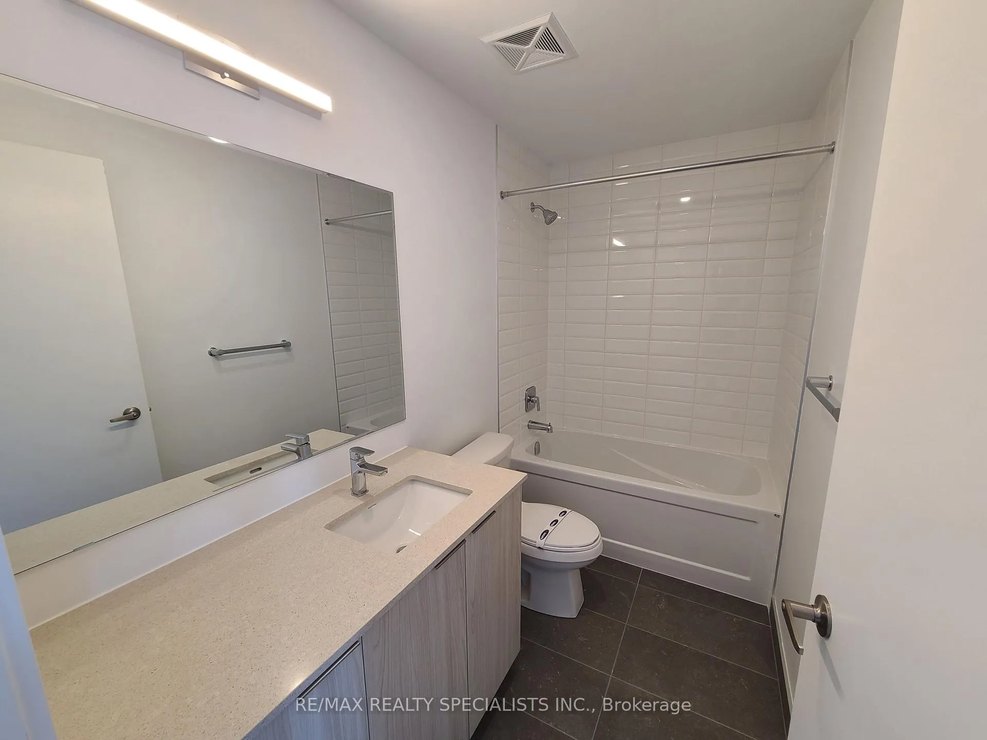 Photo 26 of Unit 708, 720 Whitlock Avenue, Milton, Cobban — HOMEH