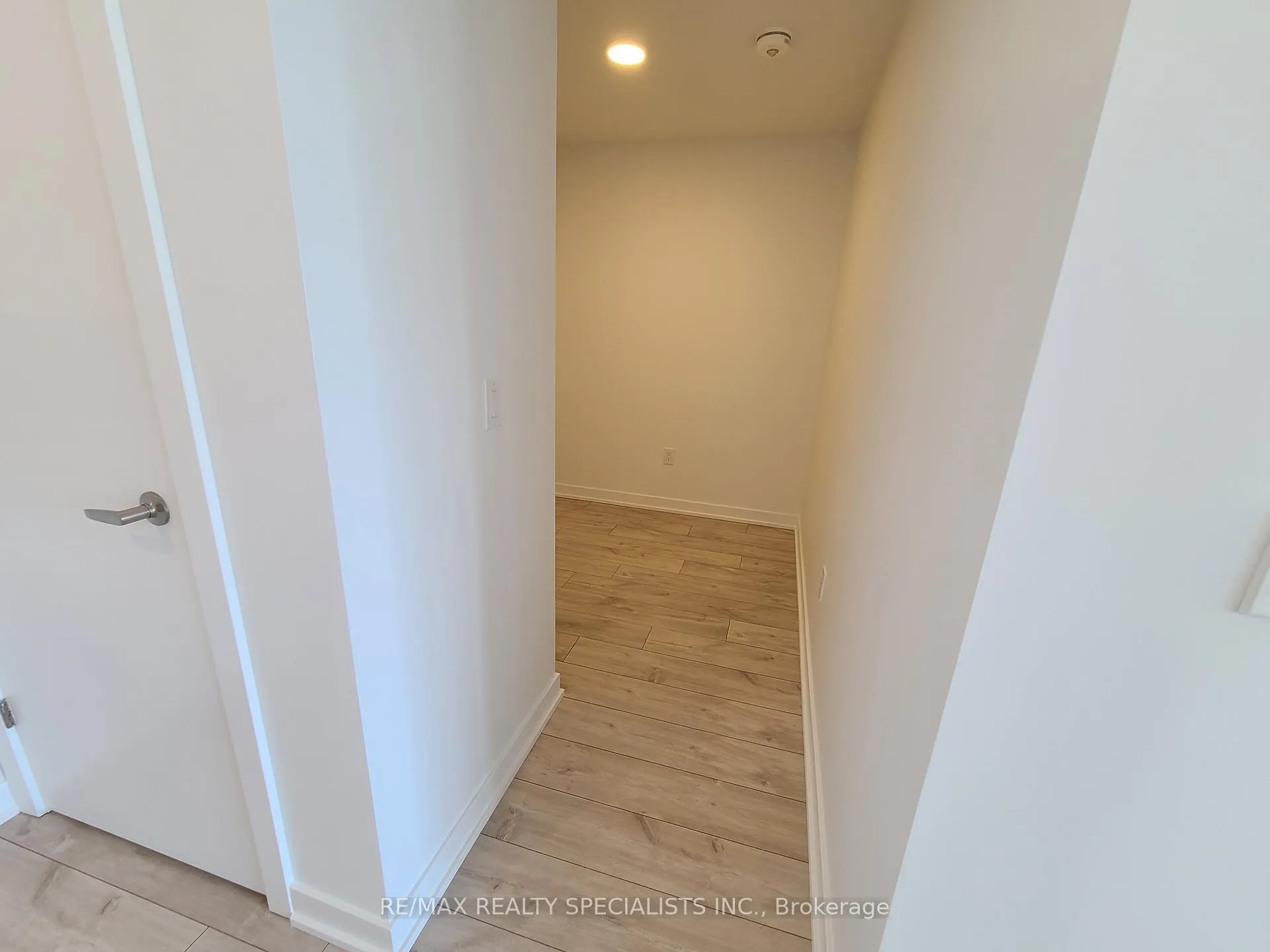 Photo 27 of Unit 708, 720 Whitlock Avenue, Milton, Cobban — HOMEH