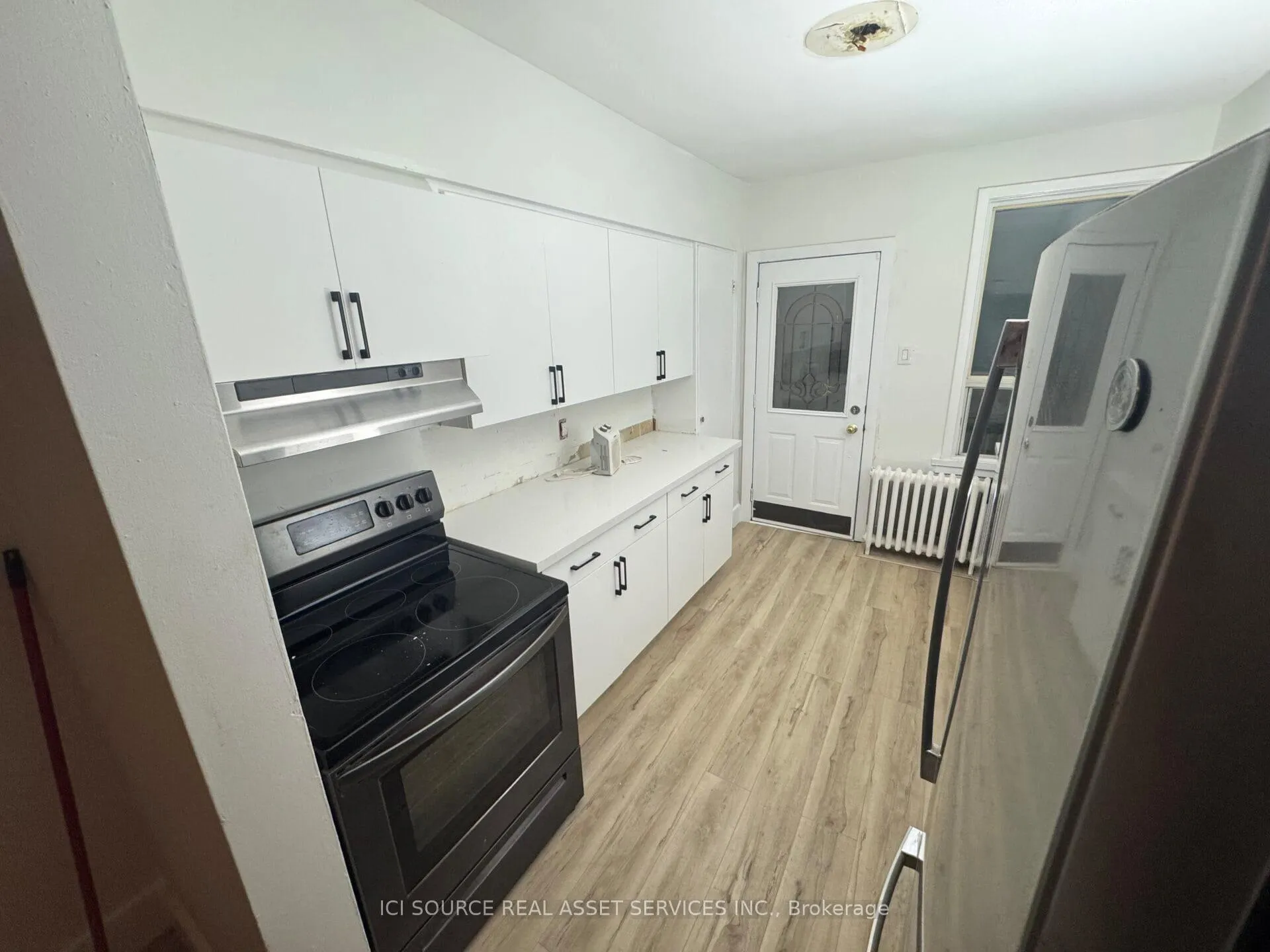 Photo 8 of Unit Floor 3, 862 Danforth Avenue, Toronto, Danforth — HOMEH