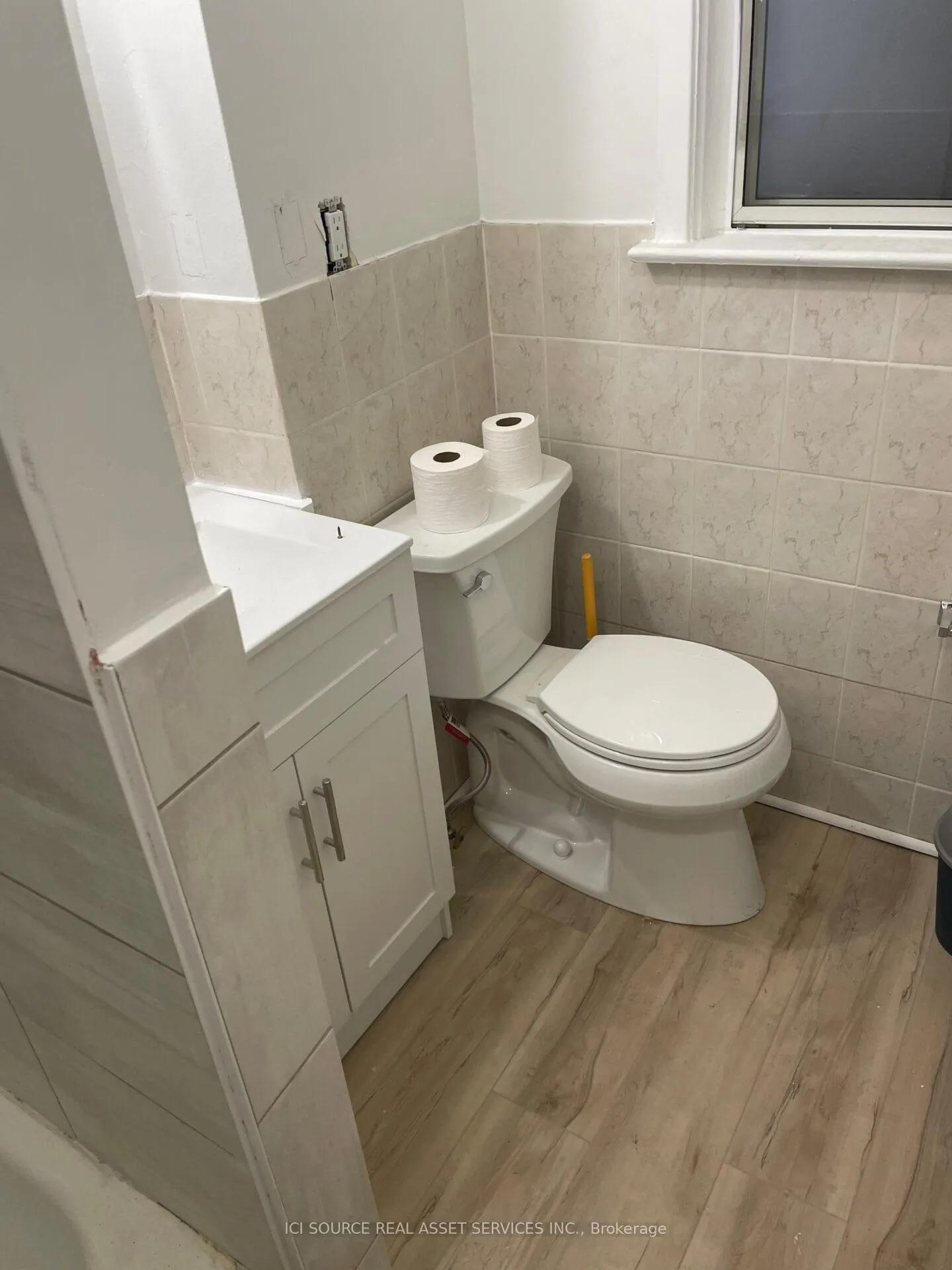 Photo 9 of Unit Floor 3, 862 Danforth Avenue, Toronto, Danforth — HOMEH