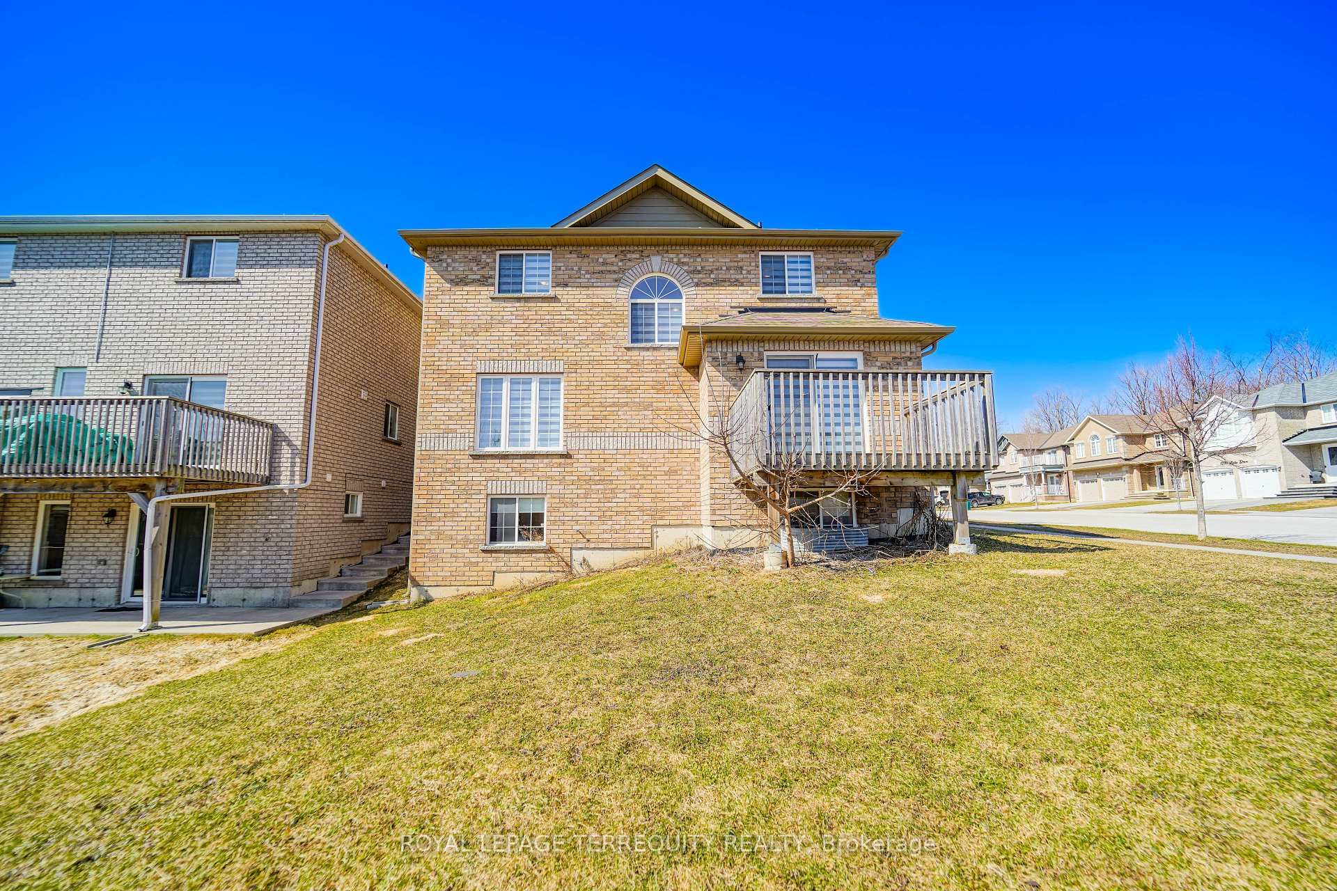 Photo 49 of 2251 Whitewood Crescent, Innisfil, Alcona — HOMEH