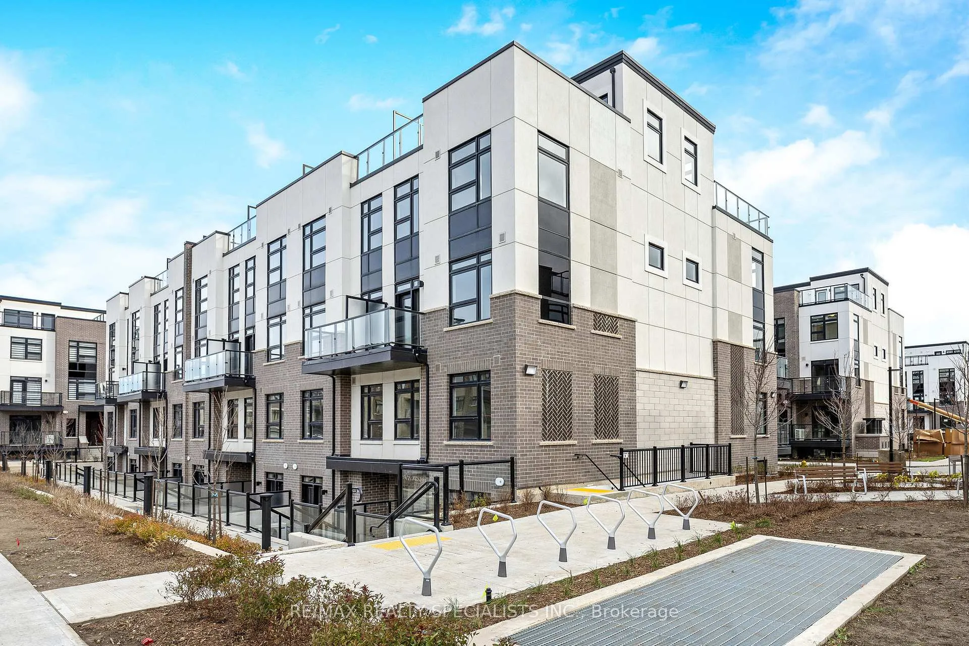 Front of Unit 108, 1569 Rose Way