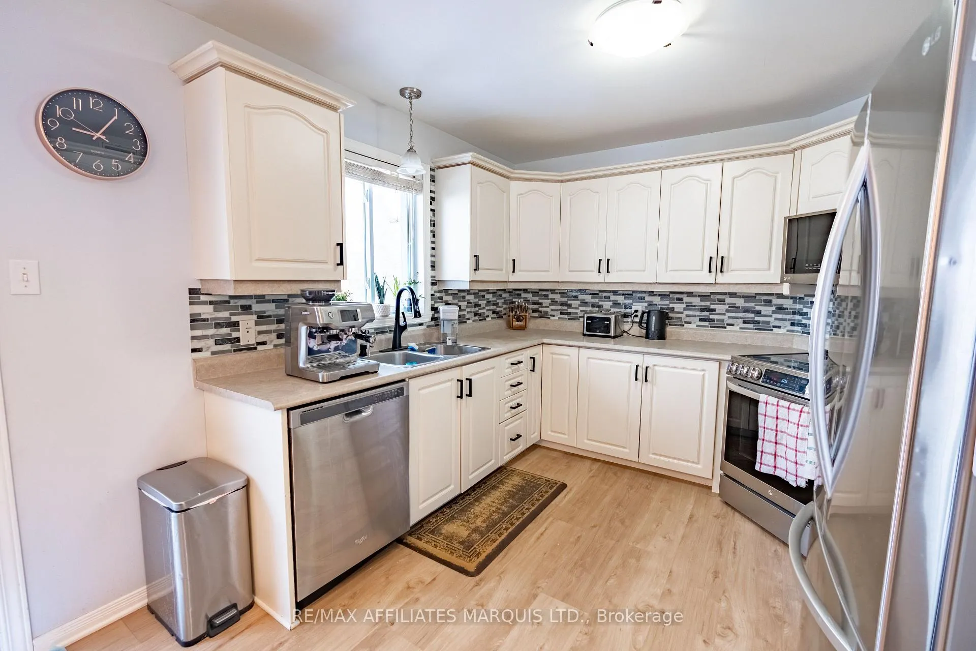 Photo 7 of 1777 Cumberland Street, Cornwall — HOMEH
