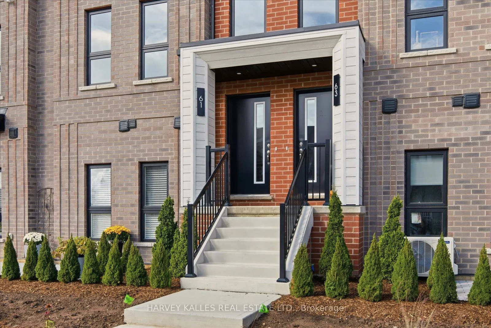 Photo 2 of Unit 47, 61 Great Falls Boulevard, Hamilton, Waterdown — HOMEH