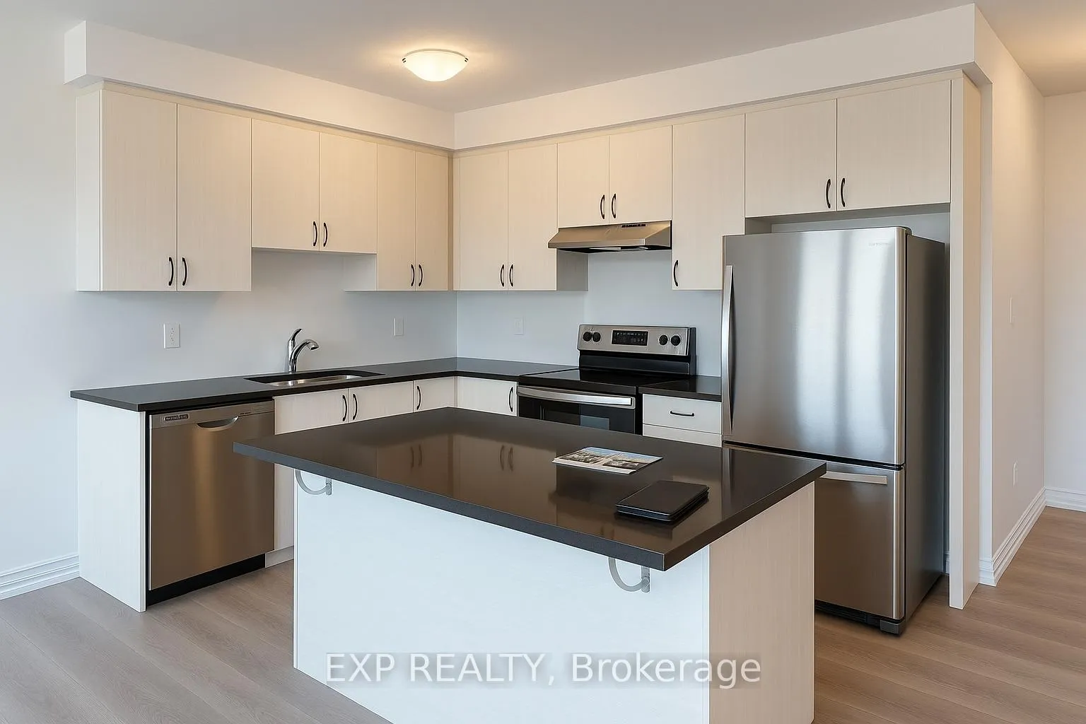 Photo 4 of 200 Stamson Street, Kitchener — HOMEH