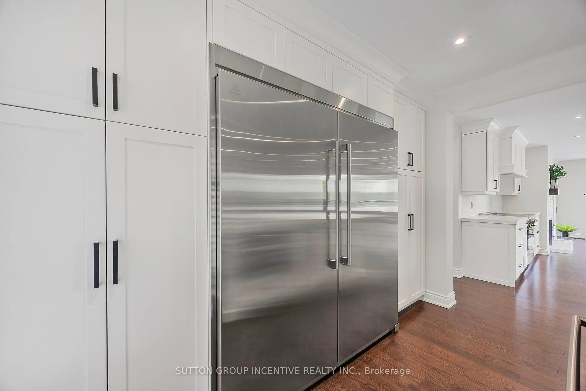 Photo 21 of 214 Hickory Lane, Barrie, Bayshore — HOMEH