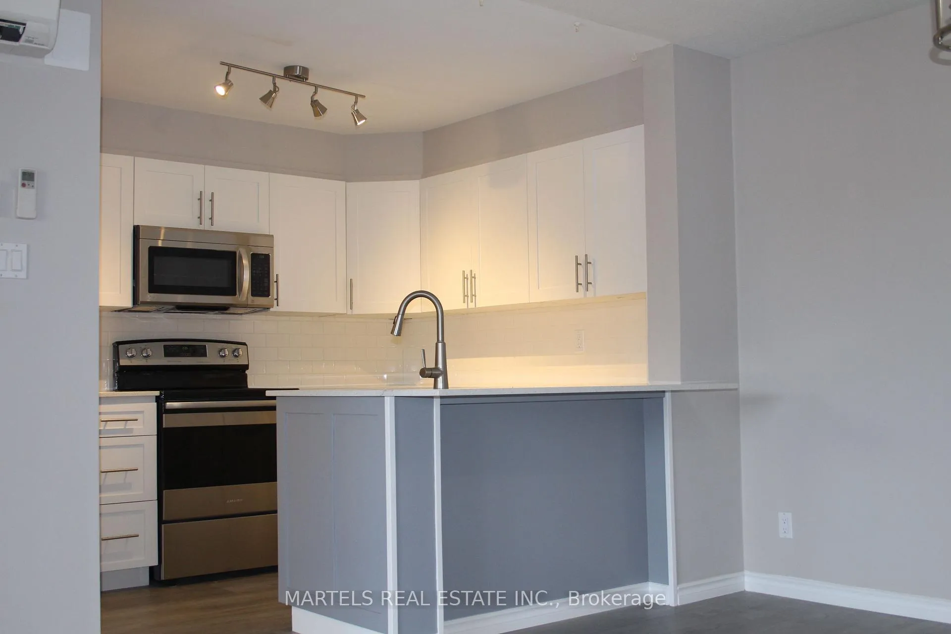 Photo 10 of Unit 203, 1768 Marsala Crescent, Ottawa, Fallingbrook/Pineridge — HOMEH