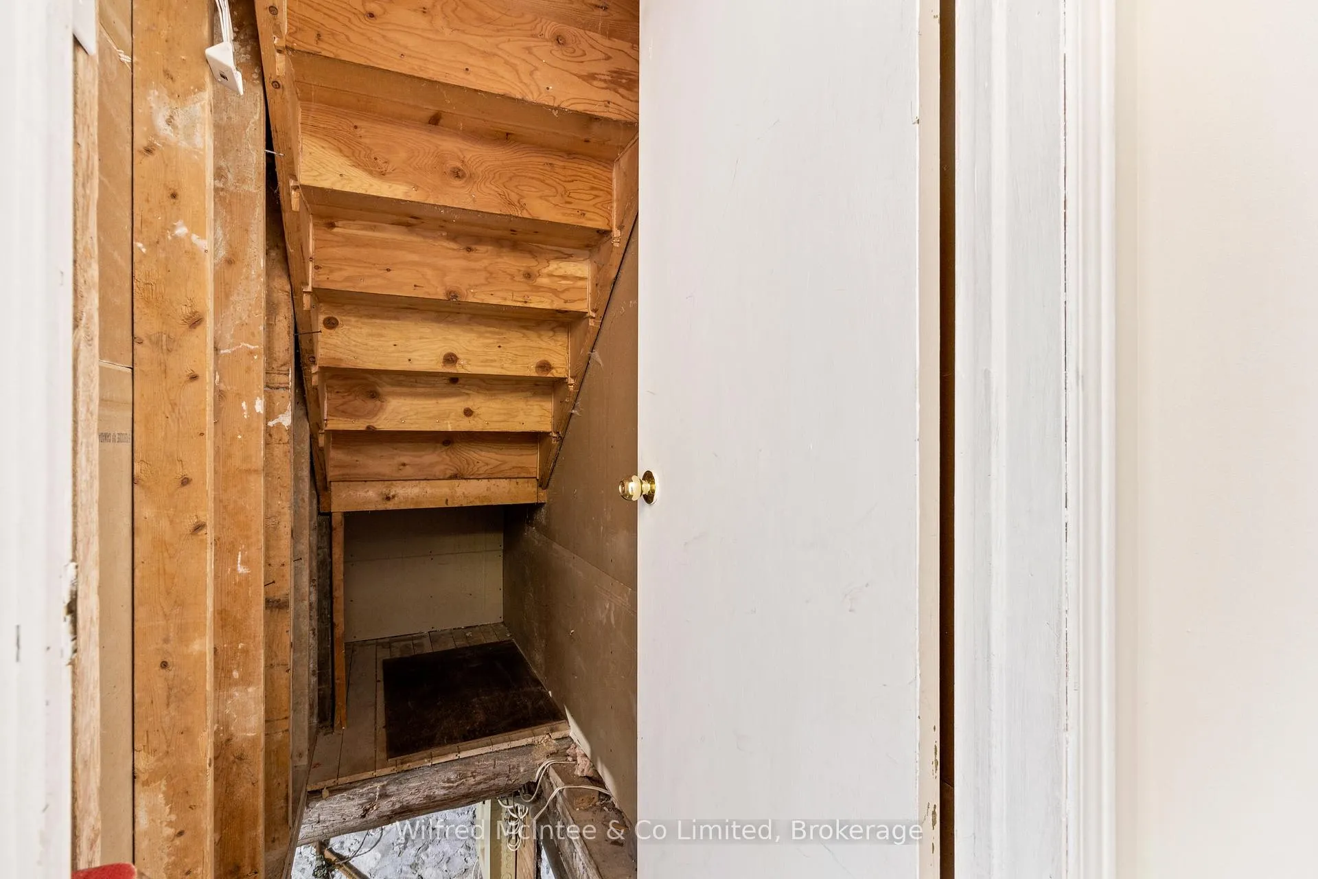 Photo 41 of 401 Josephine Street, North Huron, Wingham — HOMEH