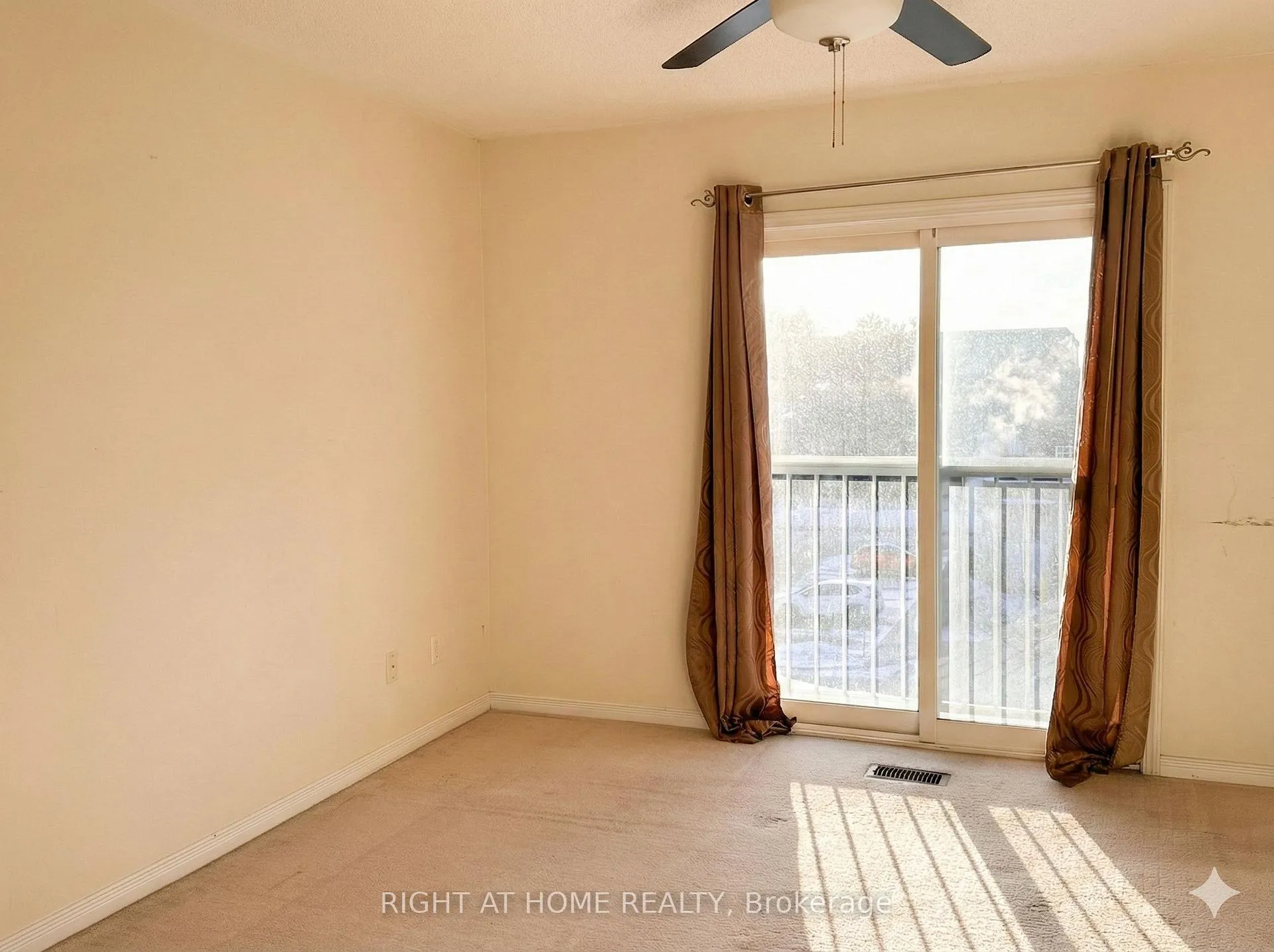 Photo 6 of Unit 97, 1775 Valley Farm Road, Pickering, Town Centre — HOMEH