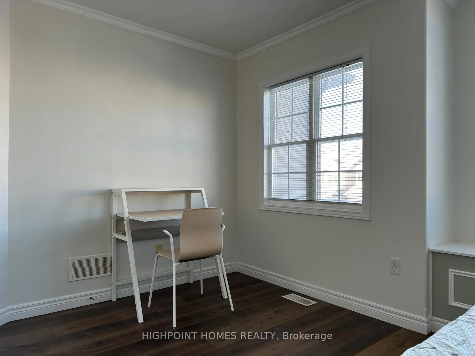 Photo 20 of Unit Room 3, 770 Brandenburg Boulevard, Waterloo, Upper Beechwood — HOMEH