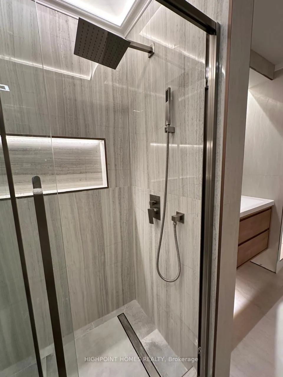 Photo 24 of Unit Room 3, 770 Brandenburg Boulevard, Waterloo, Upper Beechwood — HOMEH