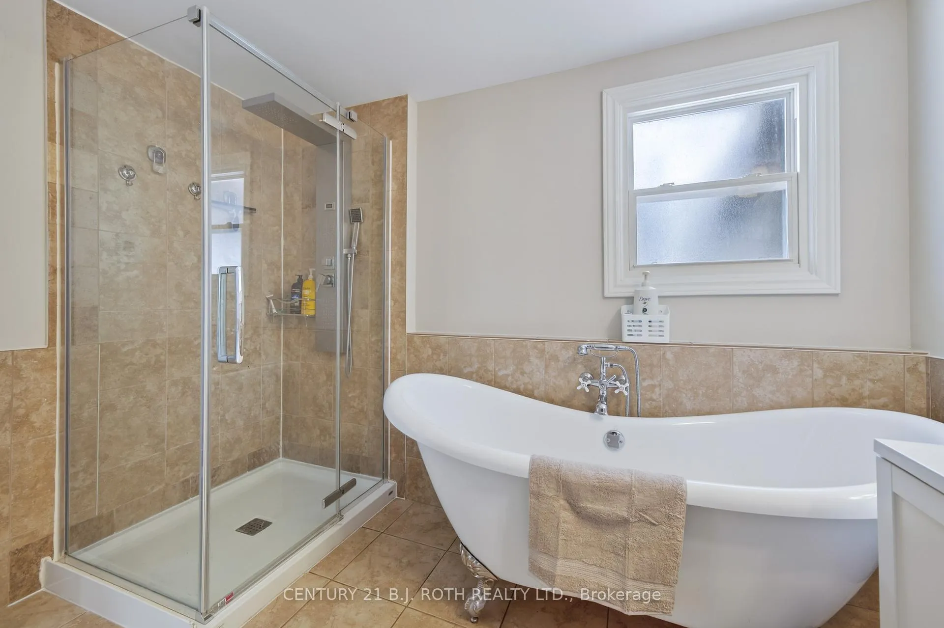 Photo 20 of 860 Adams Road, Innisfil, Alcona — HOMEH