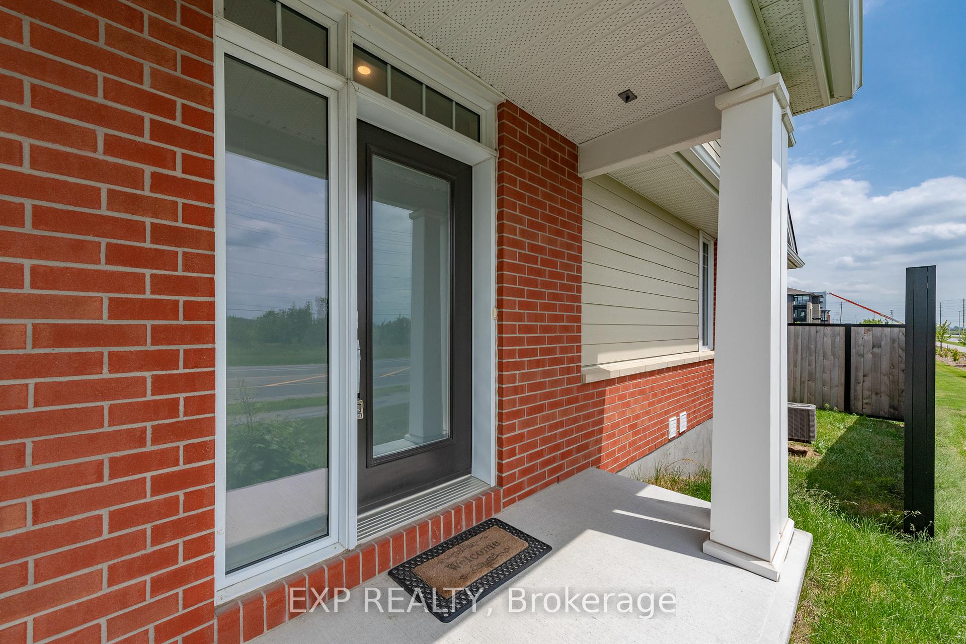 Photo 3 of 680 Gabriola Way, Ottawa, Kanata - Kanata Lakes/Heritage Hills — HOMEH