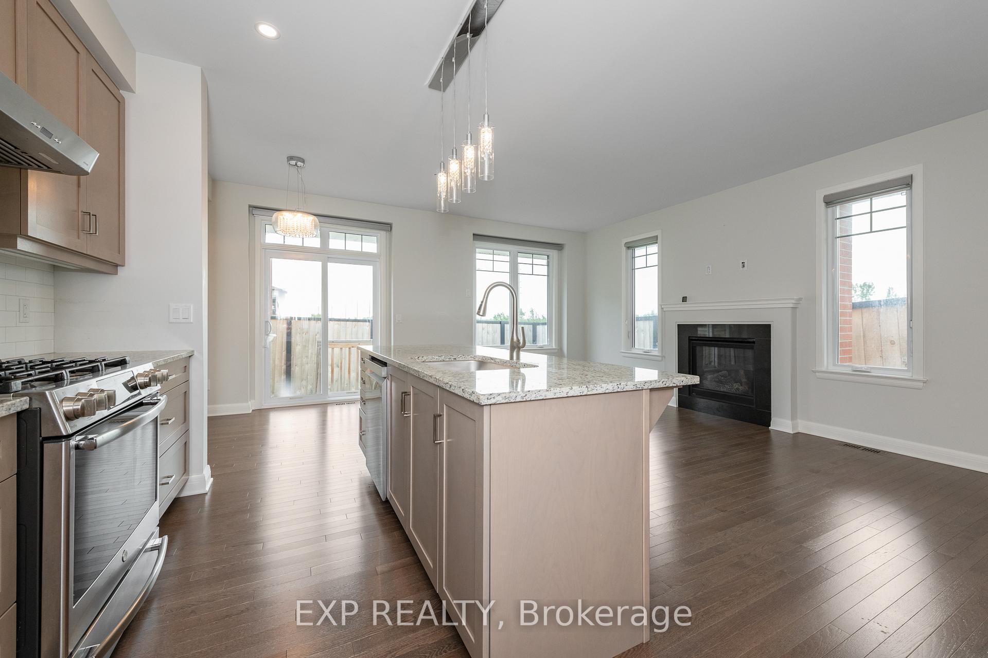 Photo 12 of 680 Gabriola Way, Ottawa, Kanata - Kanata Lakes/Heritage Hills — HOMEH