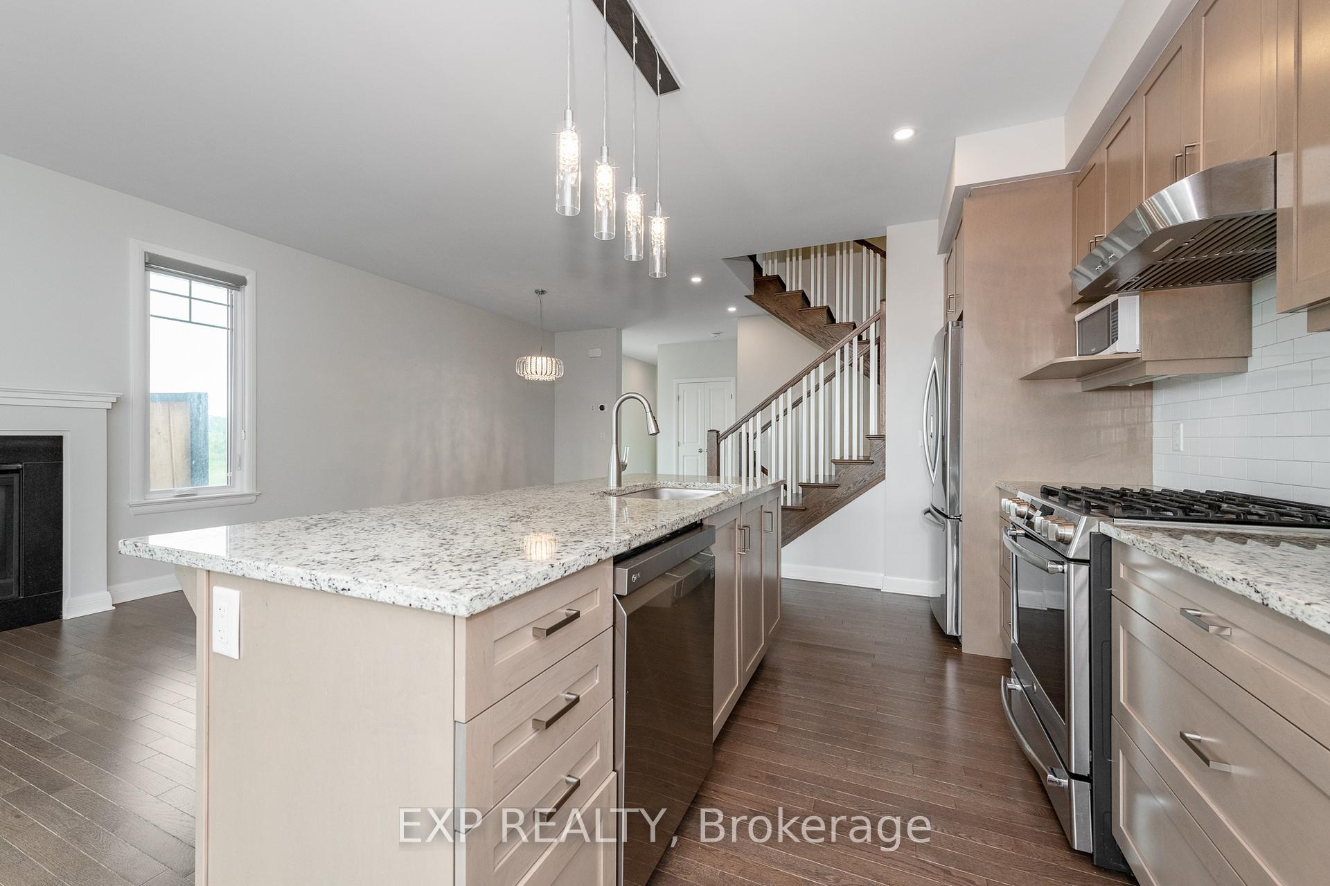 Photo 13 of 680 Gabriola Way, Ottawa, Kanata - Kanata Lakes/Heritage Hills — HOMEH