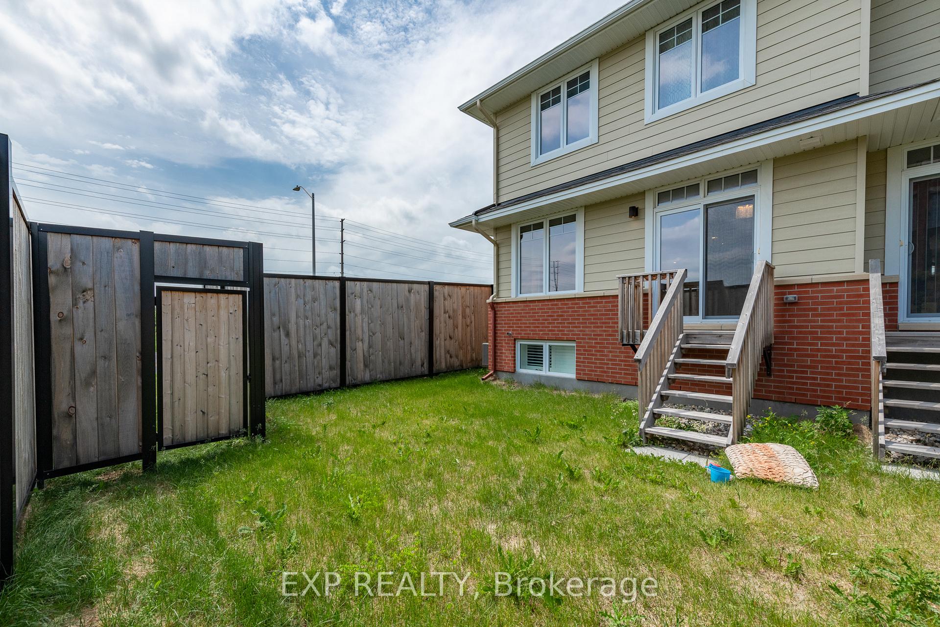 Photo 32 of 680 Gabriola Way, Ottawa, Kanata - Kanata Lakes/Heritage Hills — HOMEH