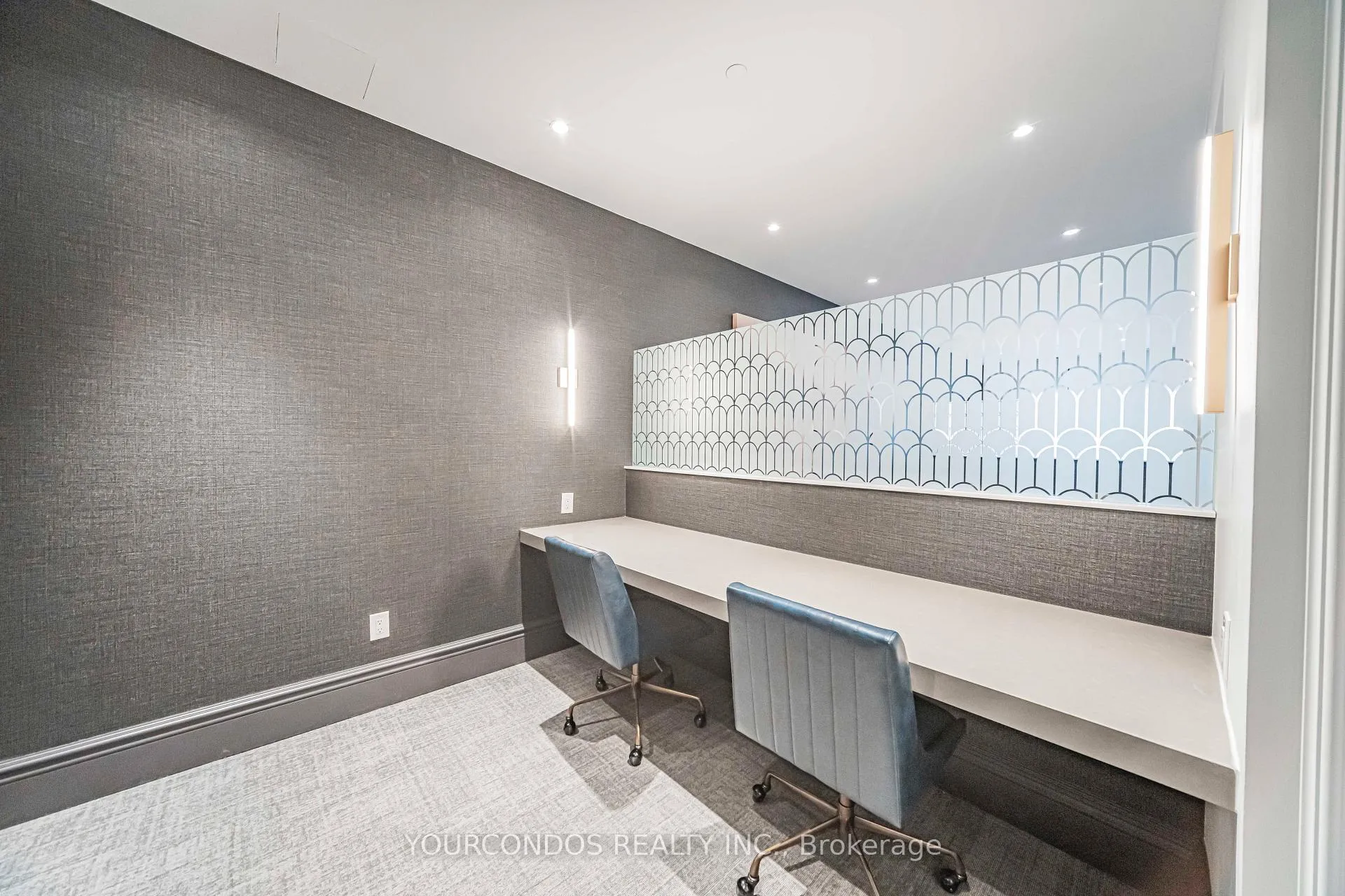 Photo 11 of Unit 612, 8 Cedarland Drive, Markham, Unionville — HOMEH