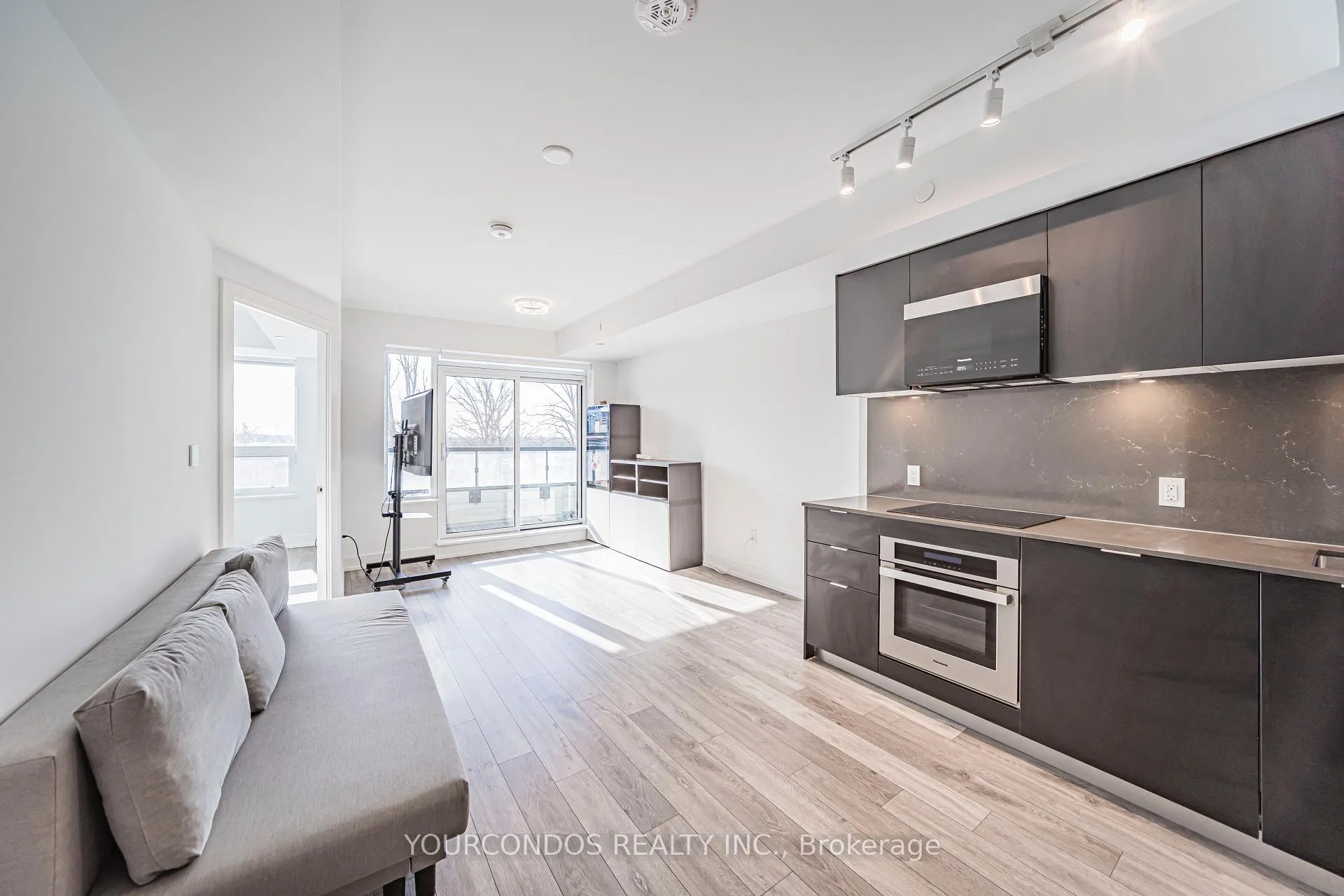 Photo 22 of Unit 612, 8 Cedarland Drive, Markham, Unionville — HOMEH