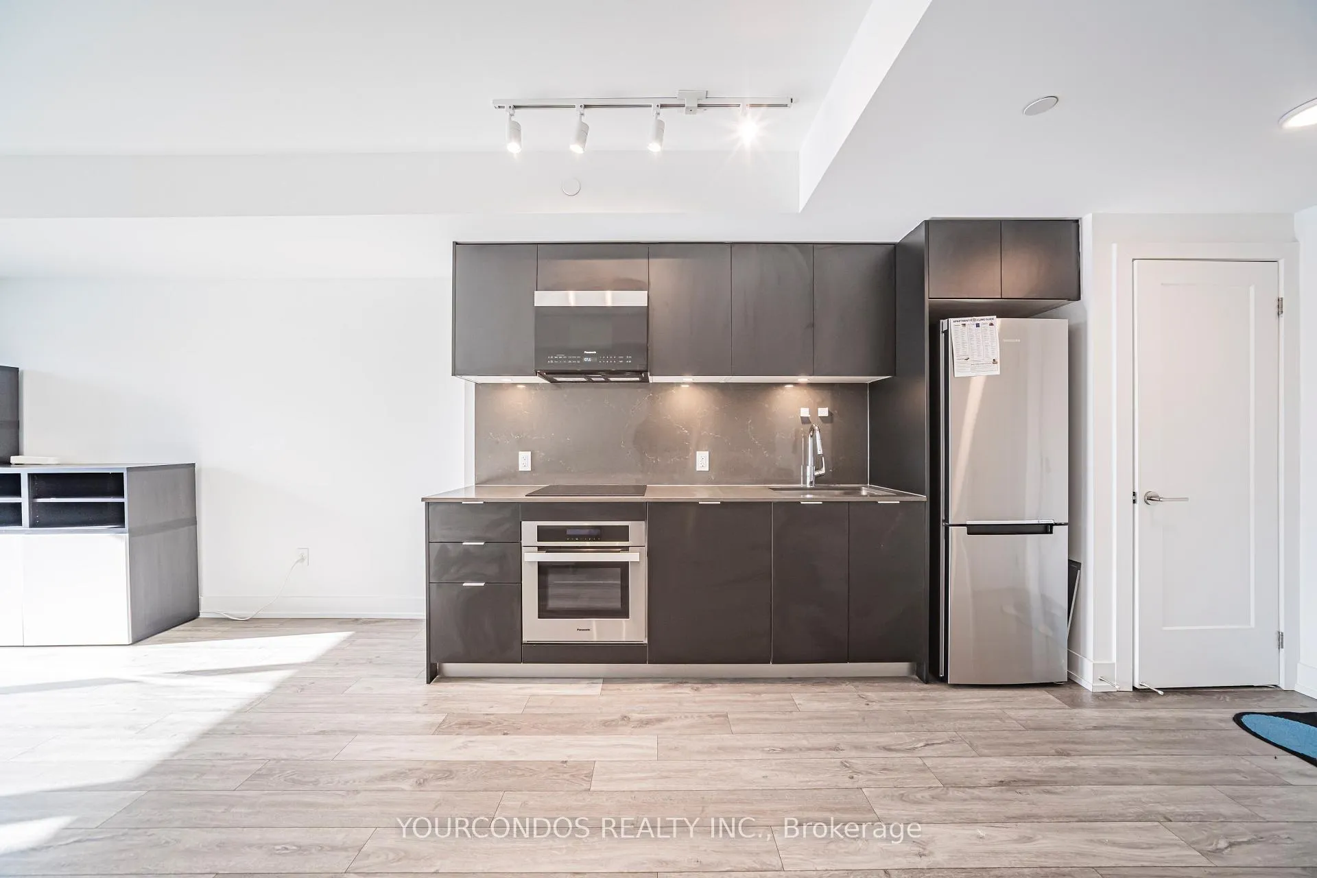 Photo 23 of Unit 612, 8 Cedarland Drive, Markham, Unionville — HOMEH