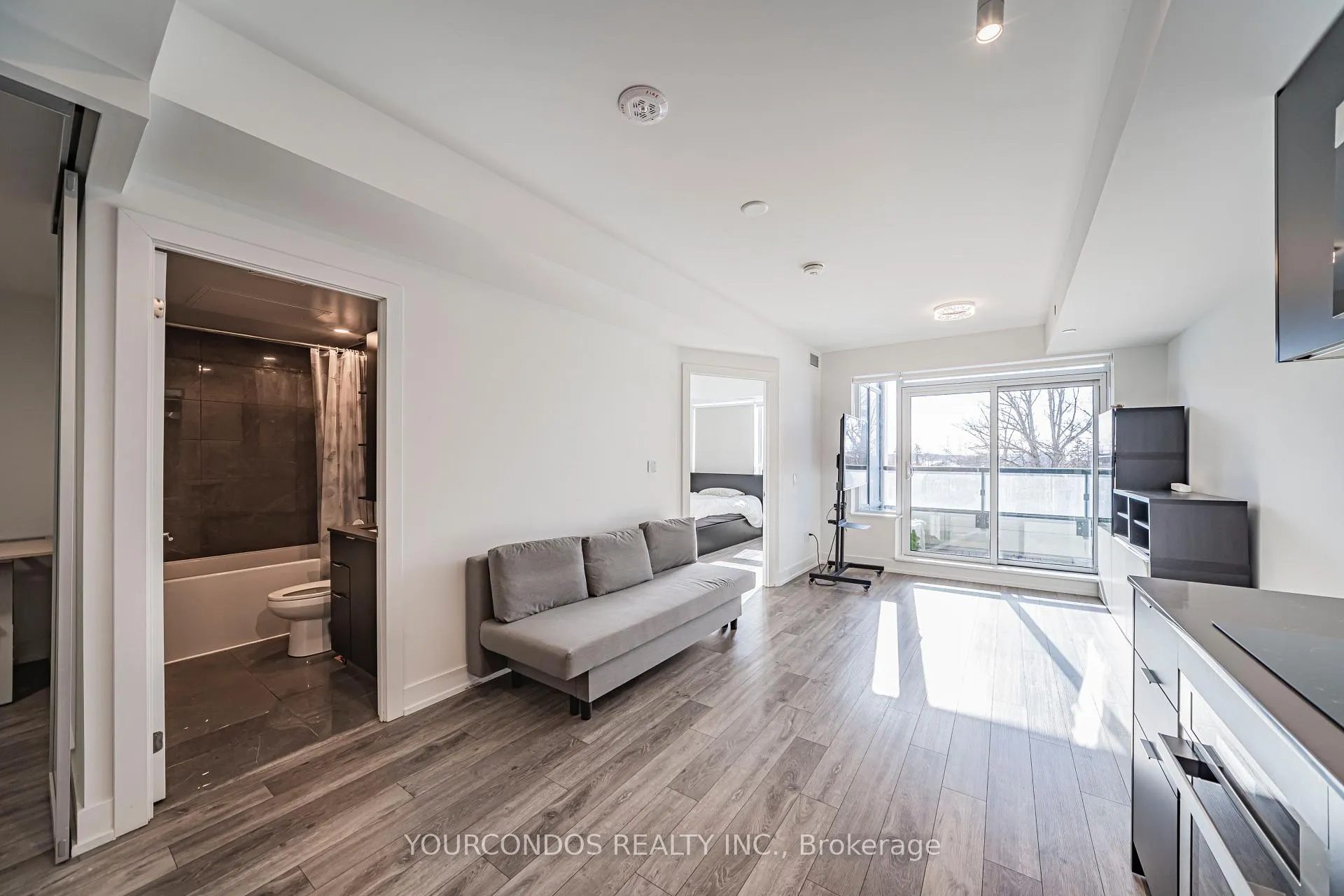 Photo 27 of Unit 612, 8 Cedarland Drive, Markham, Unionville — HOMEH