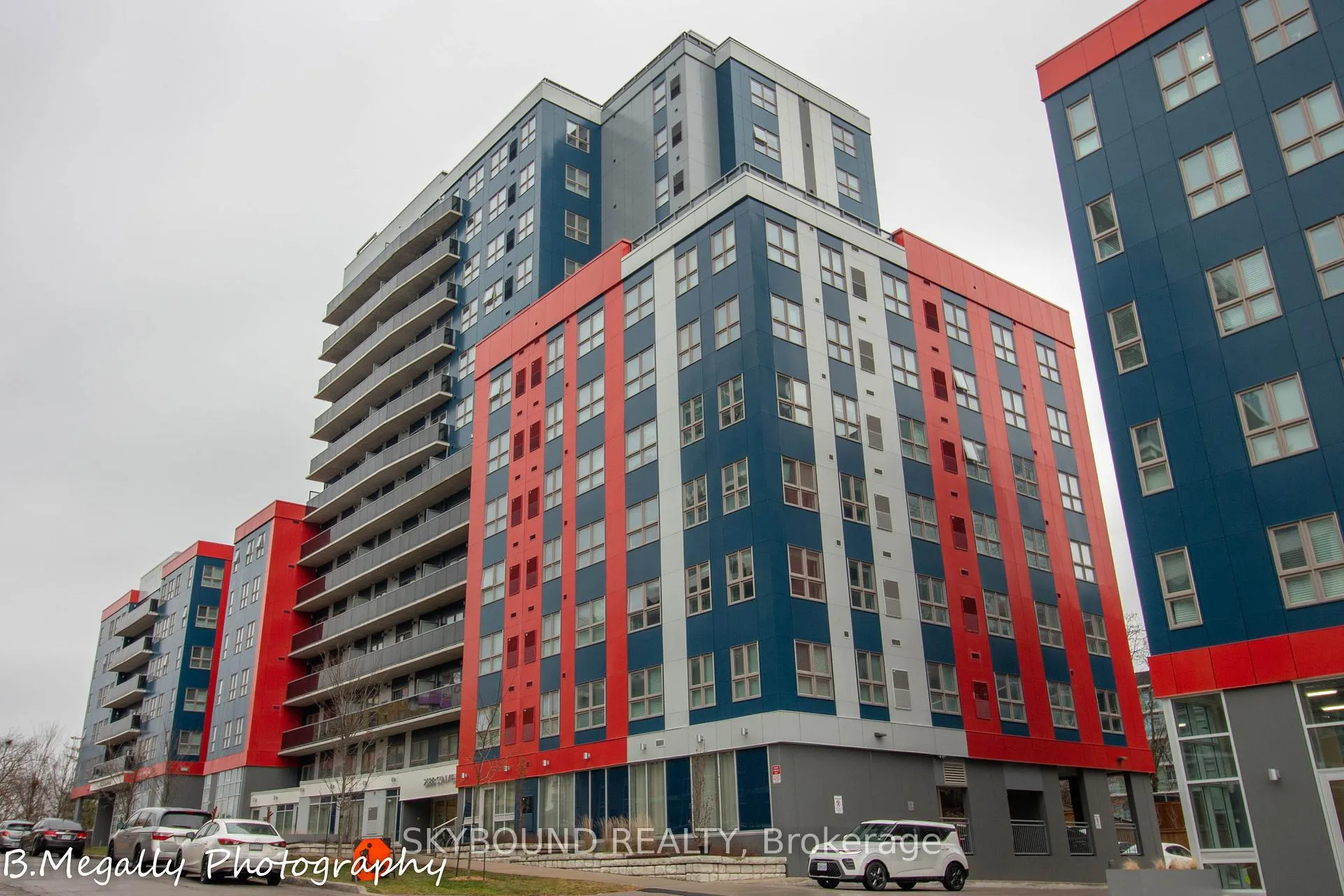 Photo 1 of Unit 2312, 258B Sunview Street, Waterloo, Beechwood/University — HOMEH