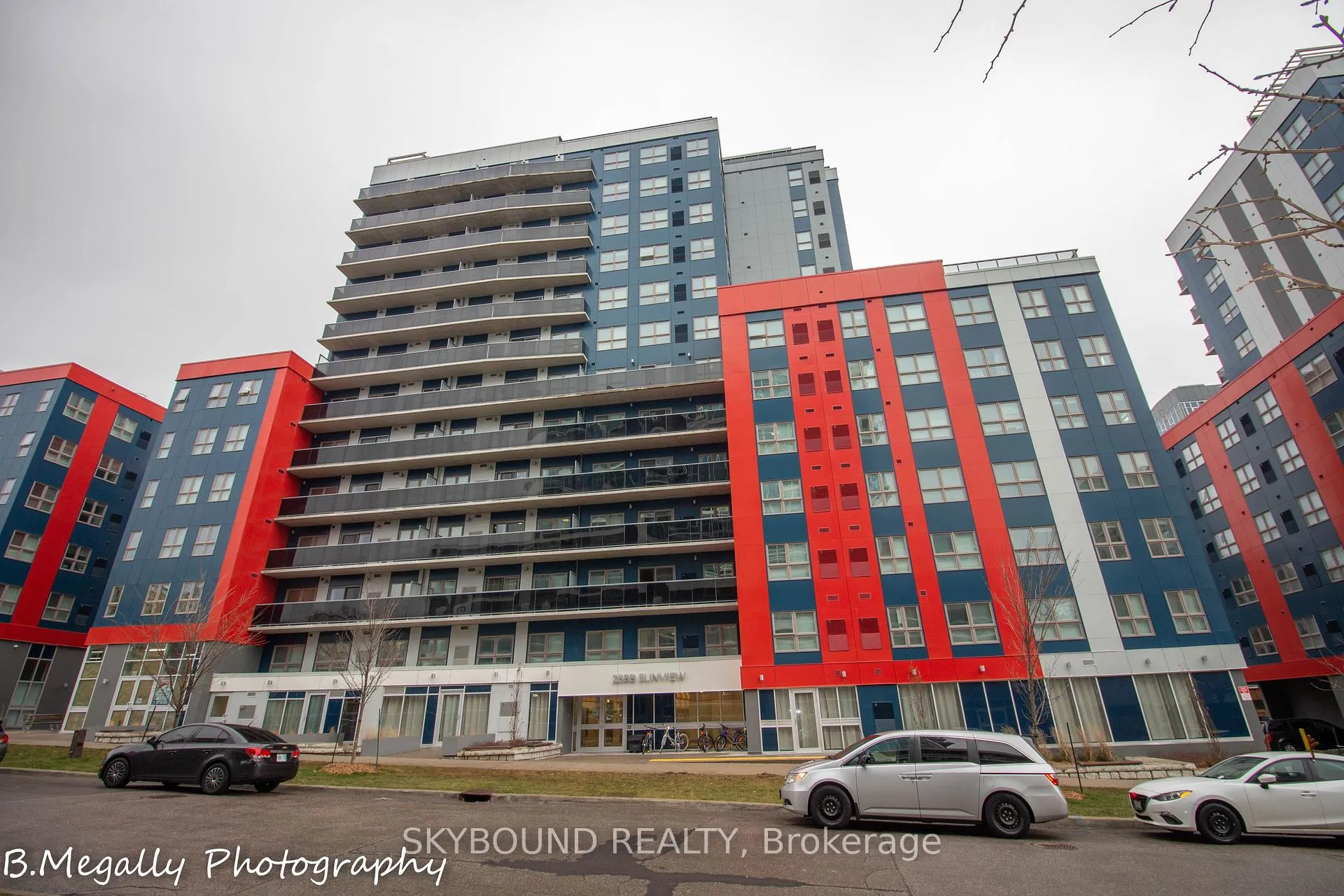 Photo 2 of Unit 2312, 258B Sunview Street, Waterloo, Beechwood/University — HOMEH