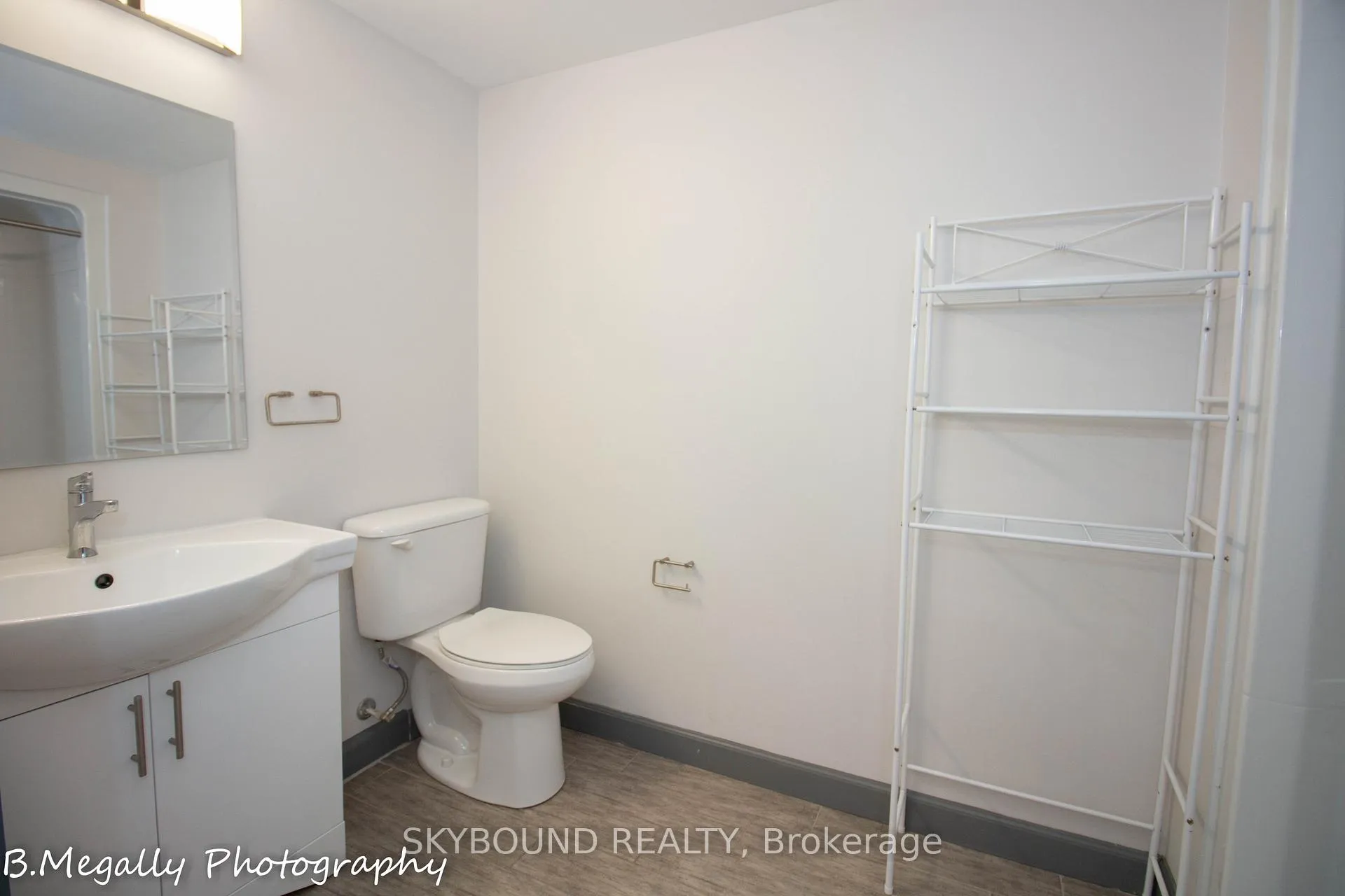 Photo 11 of Unit 2312, 258B Sunview Street, Waterloo, Beechwood/University — HOMEH