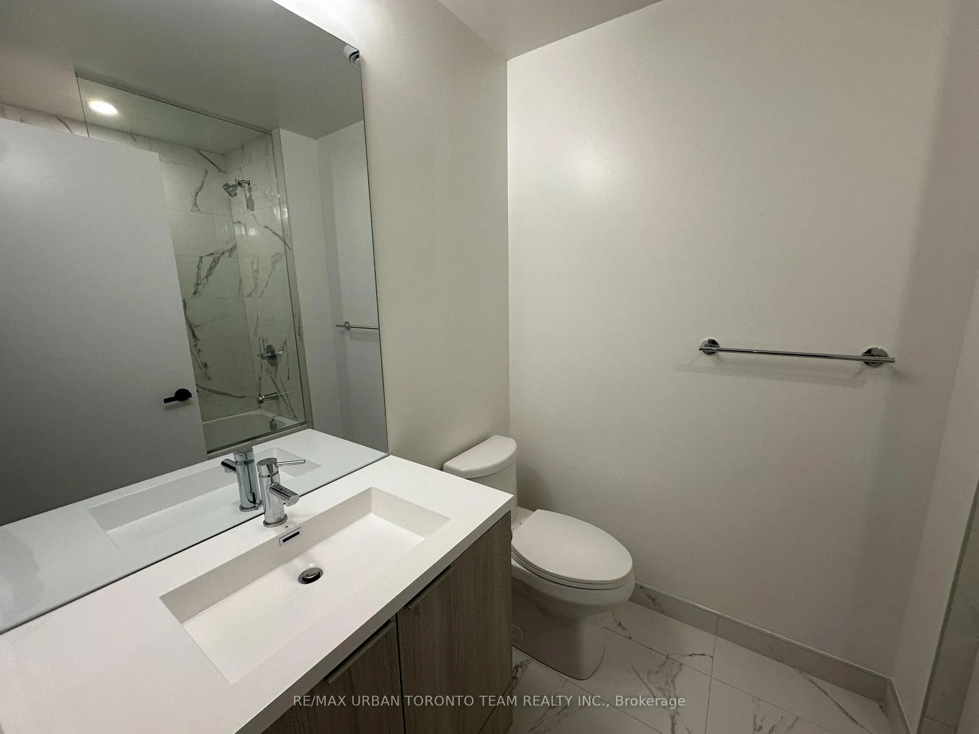 Photo 15 of Unit 5205, 8 Interchange Way, Vaughan, Vaughan Corporate Centre — HOMEH