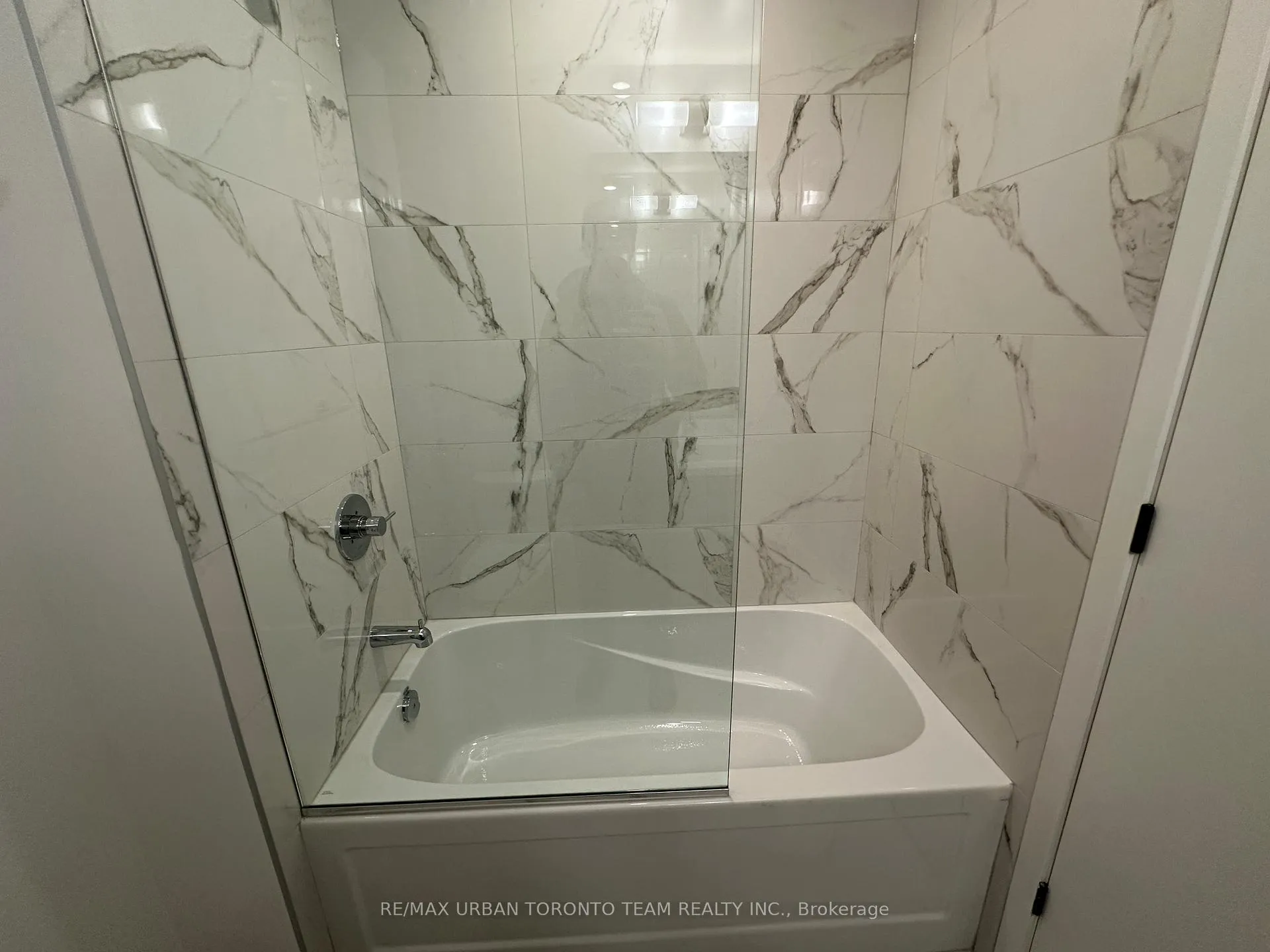 Photo 16 of Unit 5205, 8 Interchange Way, Vaughan, Vaughan Corporate Centre — HOMEH