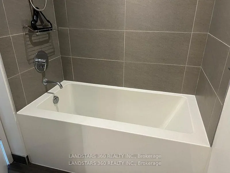 Photo 10 of Unit 5601, 5 Buttermill Avenue, Vaughan, Vaughan Corporate Centre — HOMEH