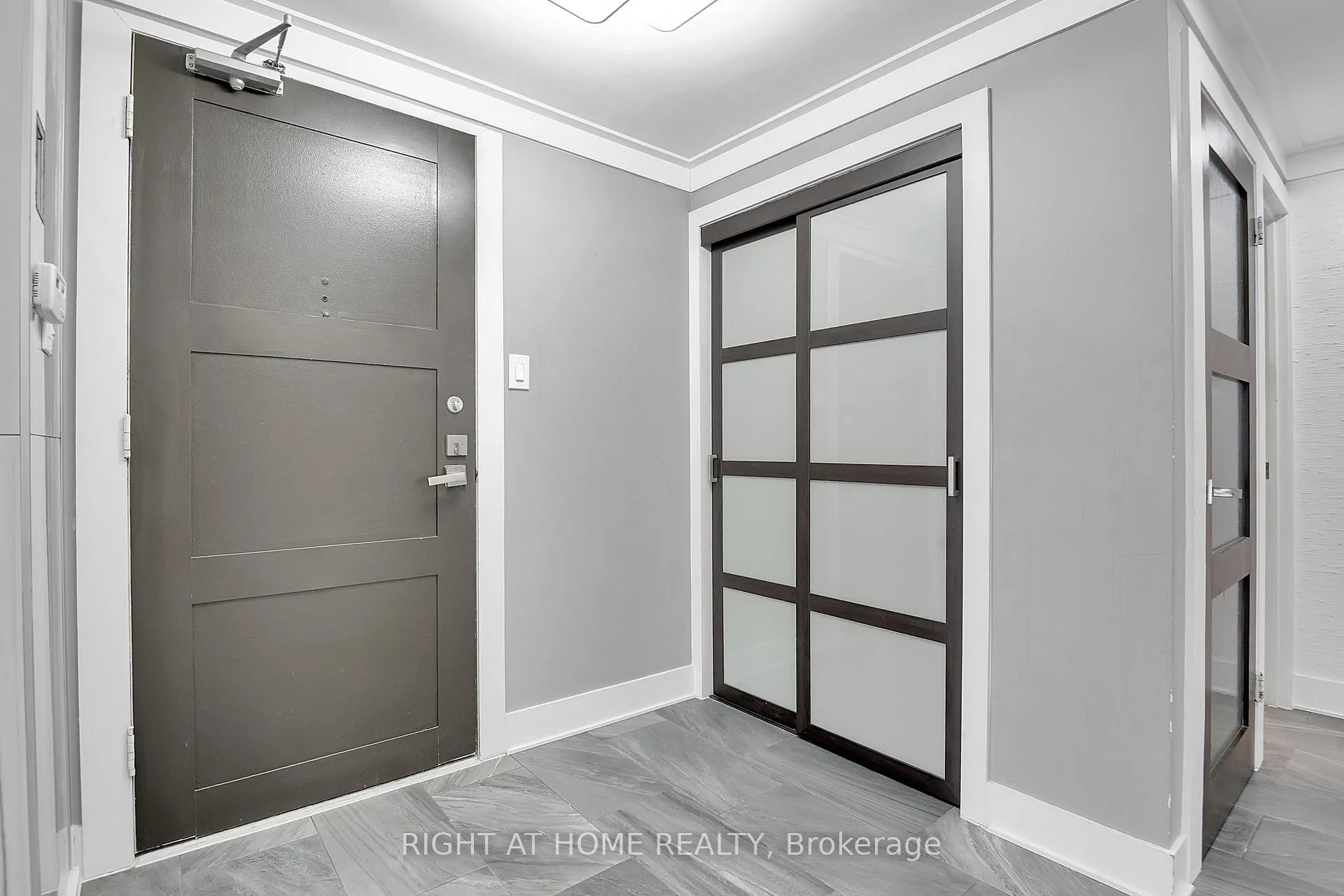 Photo 5 of Unit 1406, 1171 Ambleside Drive, Ottawa, Woodroffe — HOMEH