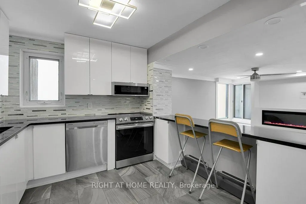 Photo 17 of Unit 1406, 1171 Ambleside Drive, Ottawa, Woodroffe — HOMEH