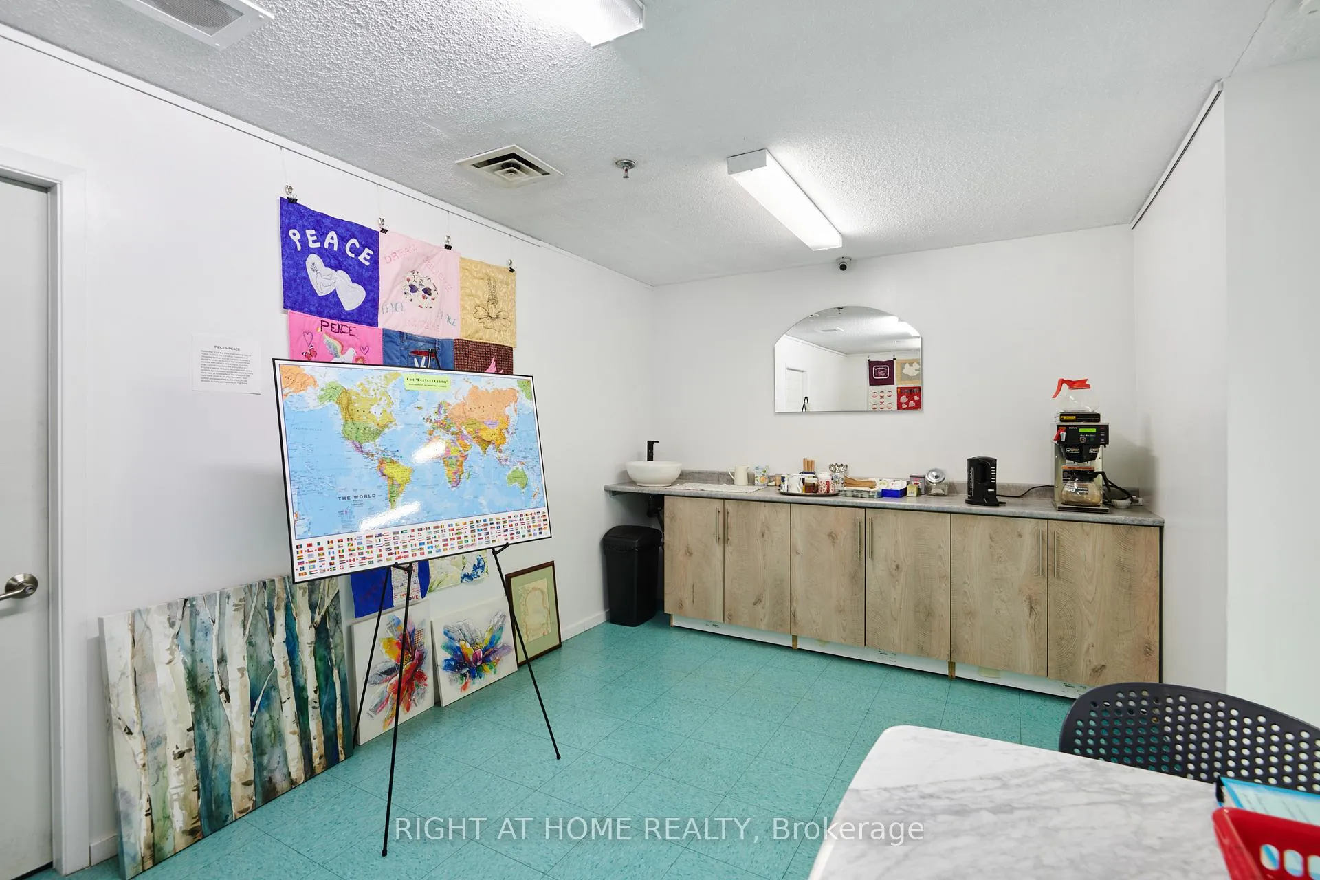 Photo 32 of Unit 1406, 1171 Ambleside Drive, Ottawa, Woodroffe — HOMEH