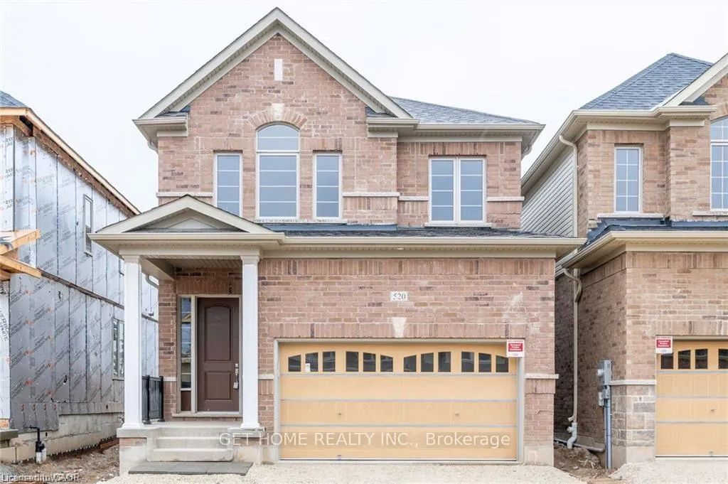 Front of 520 Beckview Crescent