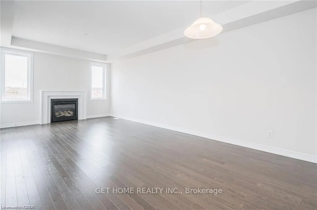 Photo 3 of 520 Beckview Crescent, Kitchener — HOMEH