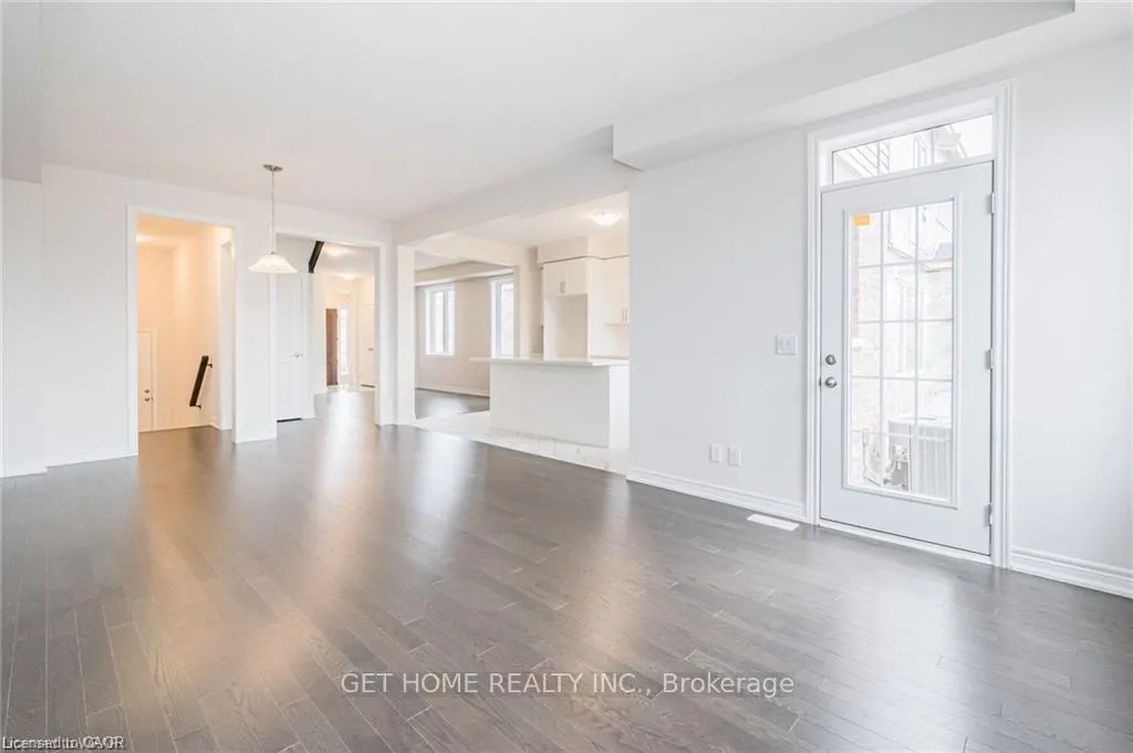 Photo 5 of 520 Beckview Crescent, Kitchener — HOMEH