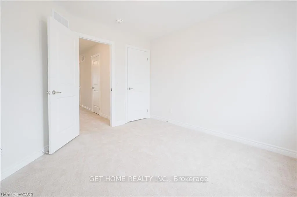 Photo 17 of 520 Beckview Crescent, Kitchener — HOMEH