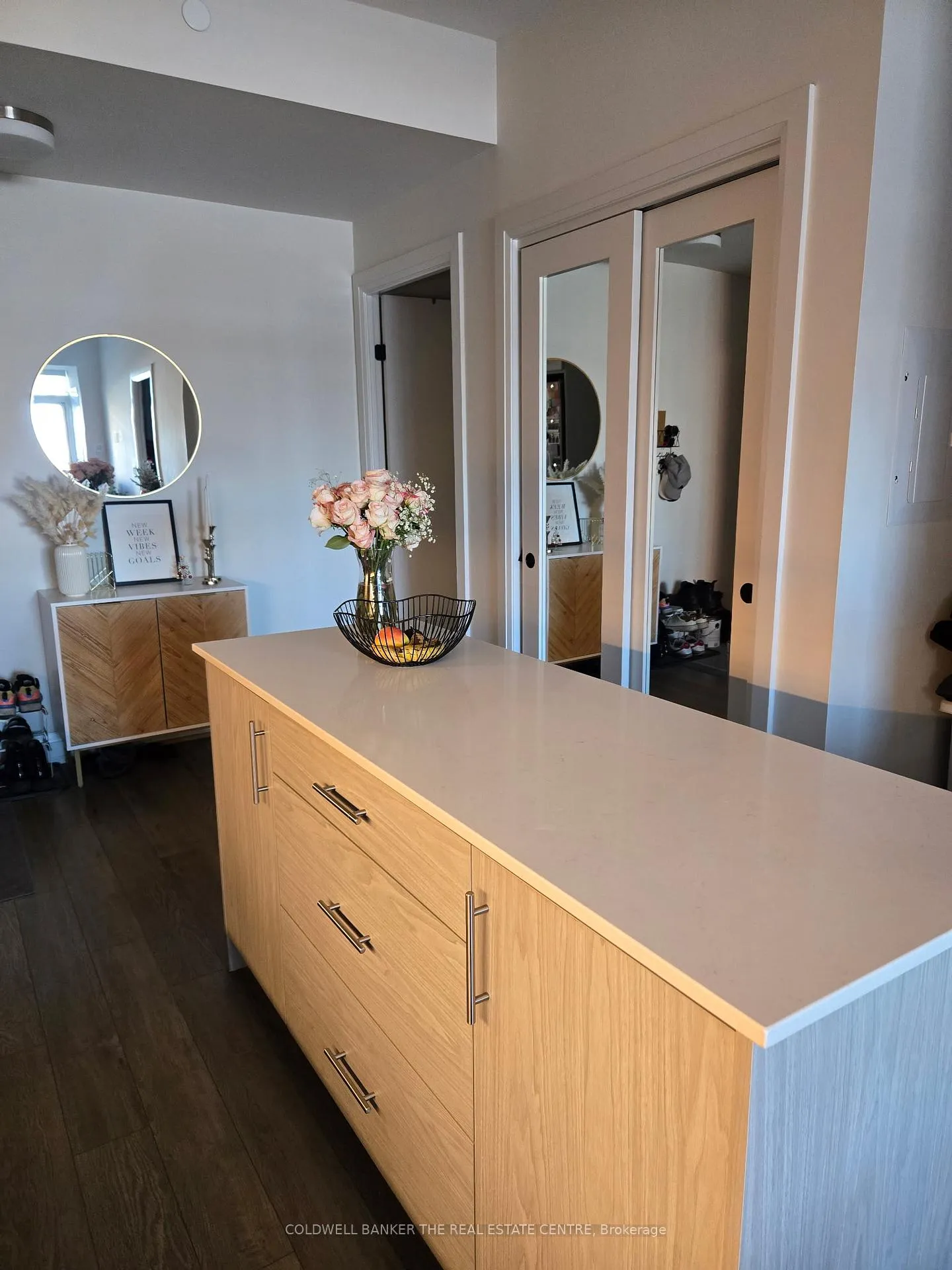 Photo 5 of Unit 302, 212 King William Street, Hamilton, Central — HOMEH